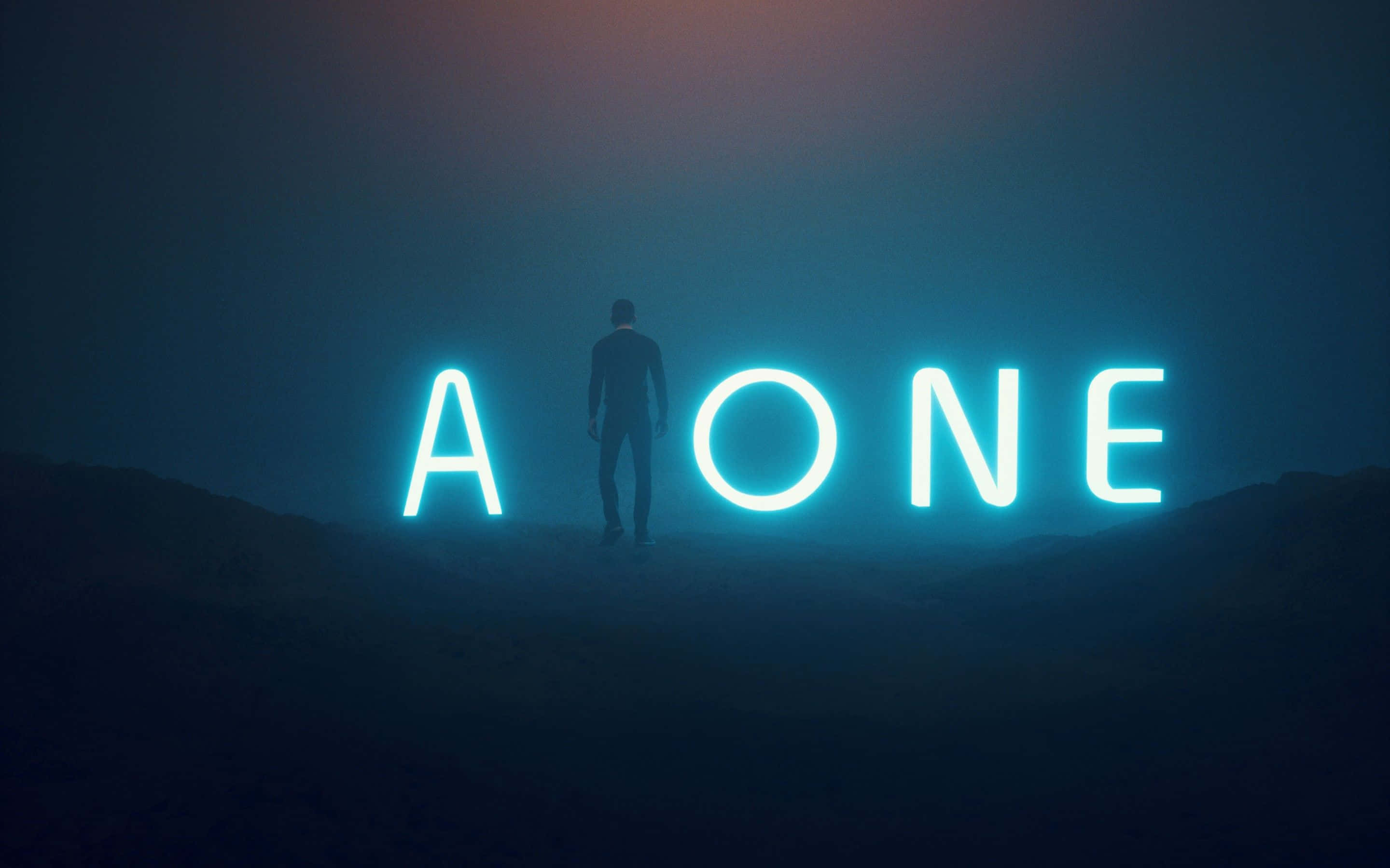 Alone 桌布 壁紙 — 一個孤獨的身影站在發光的霓虹字母前，字母拼出「A ONE」，背景是黑暗迷霧的風景。