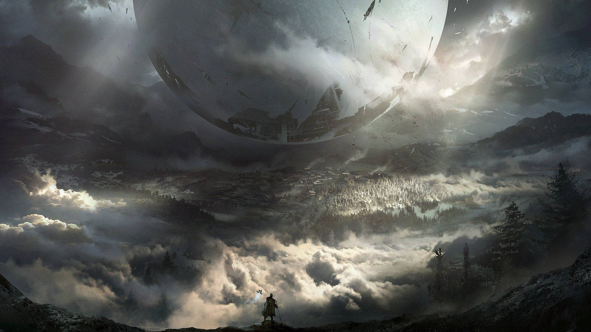 destiny 2 shadowkeep 桌布 壁紙 — 一個孤獨的身影站在白雪覆蓋的山頂上，仰望一個巨大的破碎球體懸浮在霧氣瀰漫的森林山谷上空。
