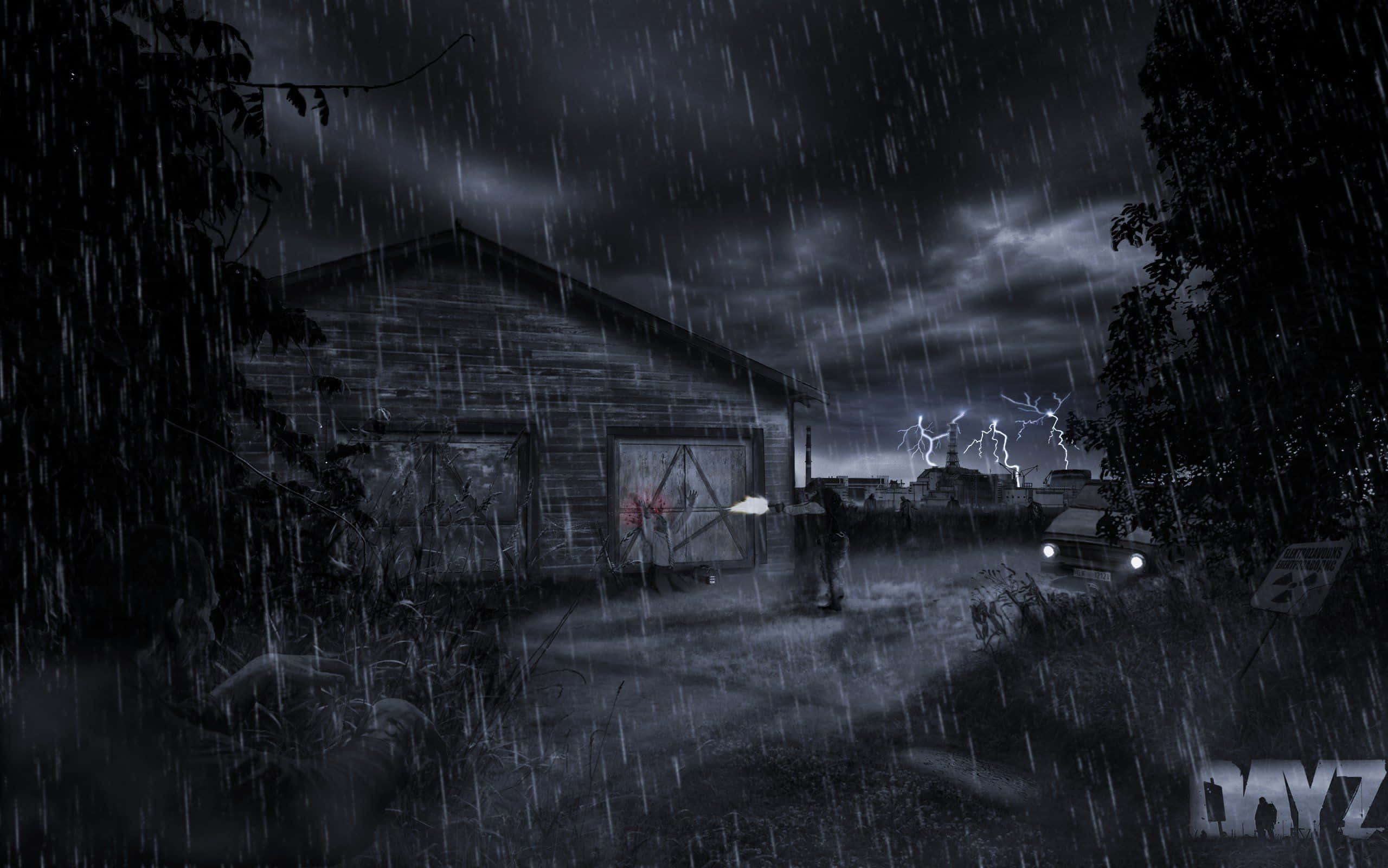 Horror Games 桌布 壁紙 — 一個孤獨的身影站在雨中，面前是一座破舊的穀倉，閃電在暴風雨的夜晚劃過，汽車的頭燈刺穿黑暗。