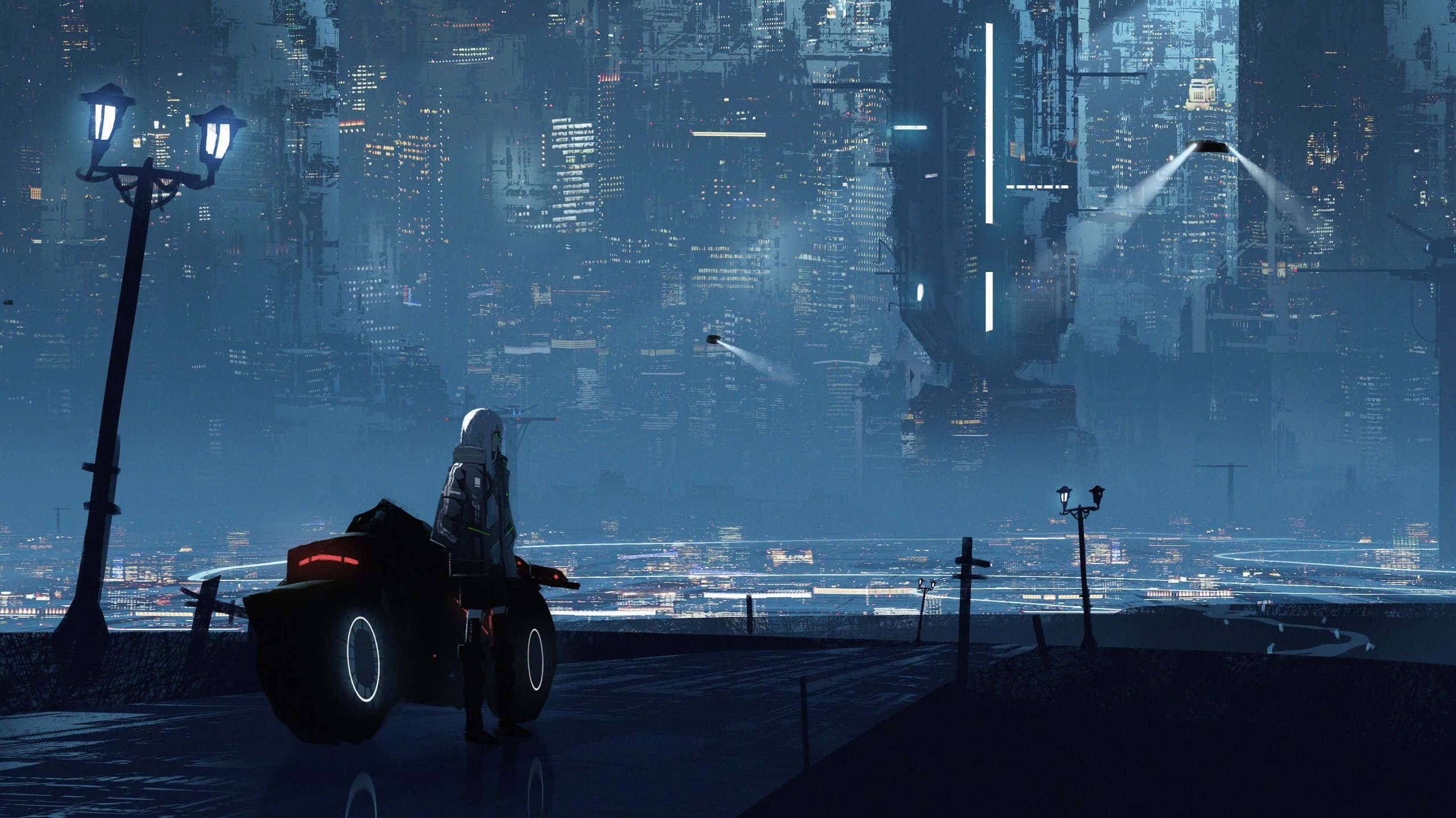 Cyberpunk Aesthetic 桌布 壁紙 — 一個孤獨的身影騎著未來風格的機車，在濕漉漉的城市街道上，在閃爍的路燈下停下，凝視著夜晚霓虹燈閃爍的摩天大都市。