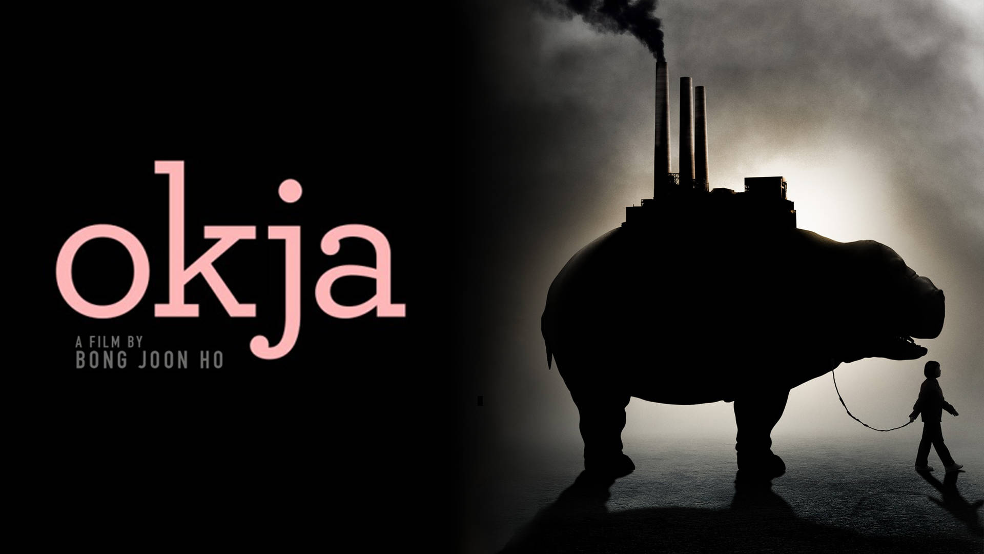 okja 桌布 壁紙 — 一個孩子走在一個巨大的工業犀牛剪影旁邊，背景是煙霧繚繞的黃昏天空和工廠煙囪。