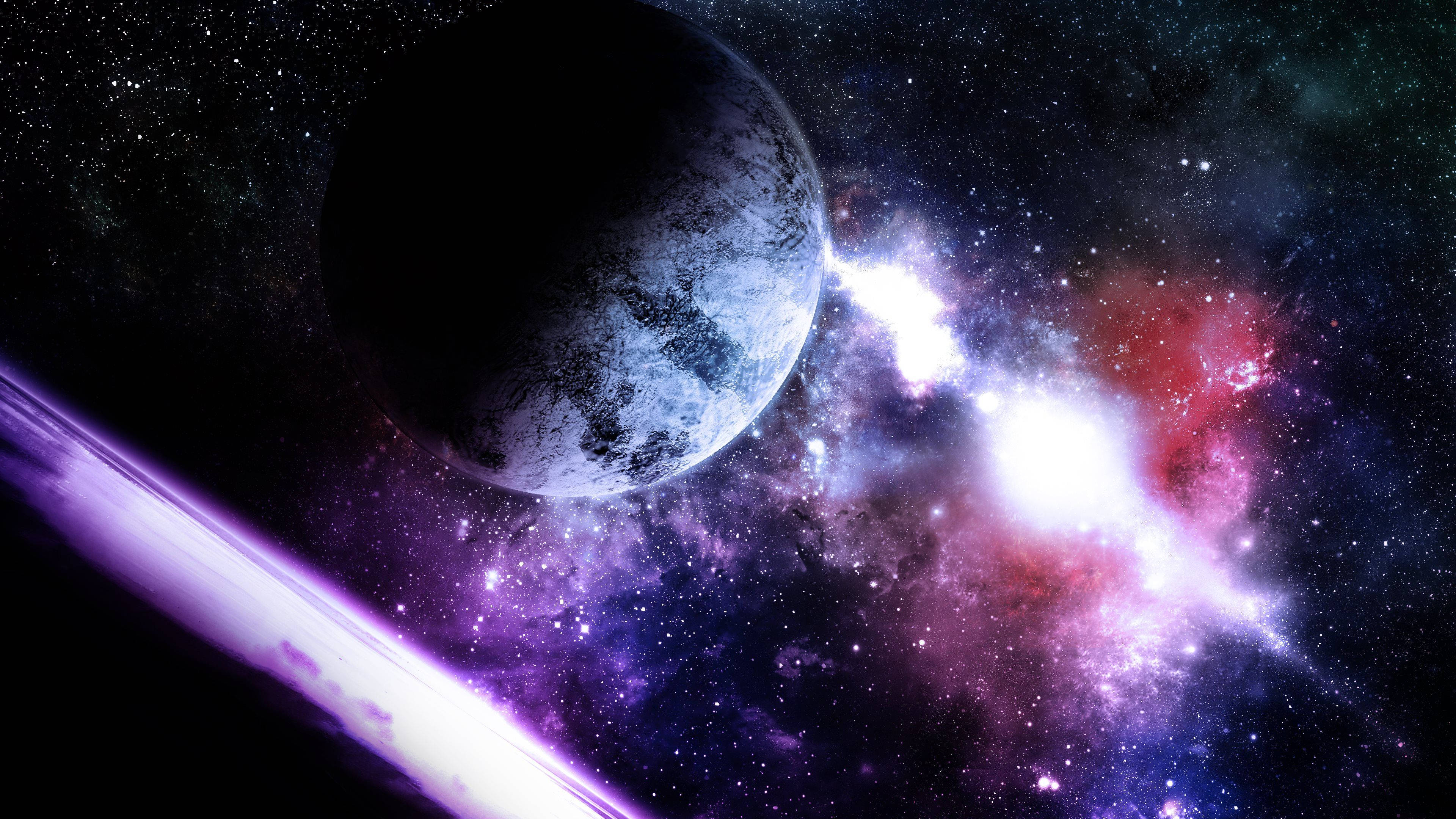 4K ultra HD galaxy 桌布 壁紙 — 一個宇宙場景，展示一顆帶有冰質紋理的黑暗行星，漂浮在一個在星空中發出紫色和紅色光芒的星雲附近。
