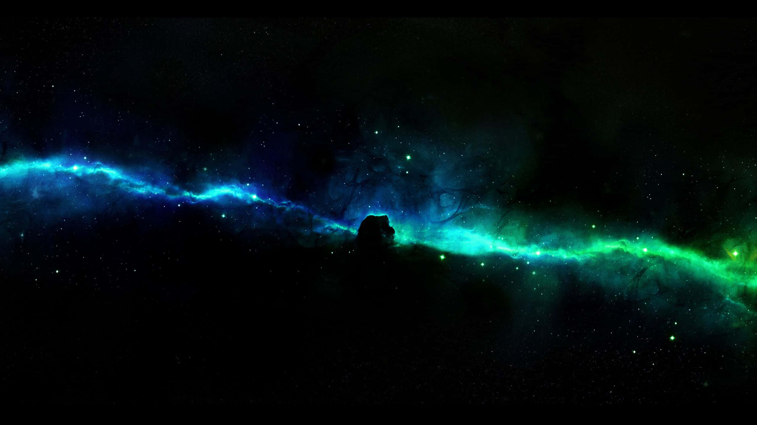 Dark Space 桌布 壁紙 — 一個宇宙星雲，發光的藍色和綠色氣體橫跨星場，勾勒出一個黑暗天體的輪廓。