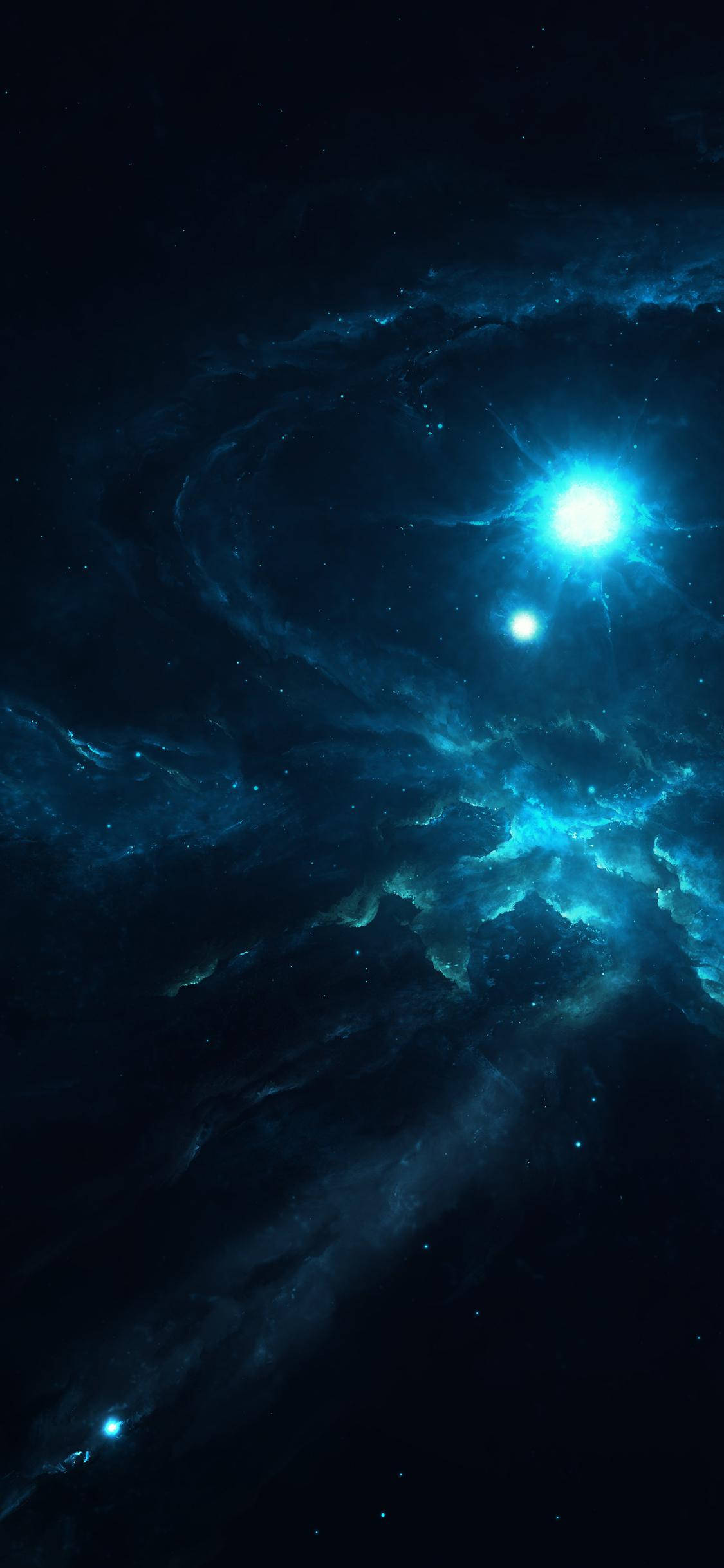 銀河 iPhone 桌布 壁紙 — 一個宇宙星雲在深藍色和藍綠色中旋轉，一顆光芒四射的中心恆星照亮了旋轉的宇宙塵埃。