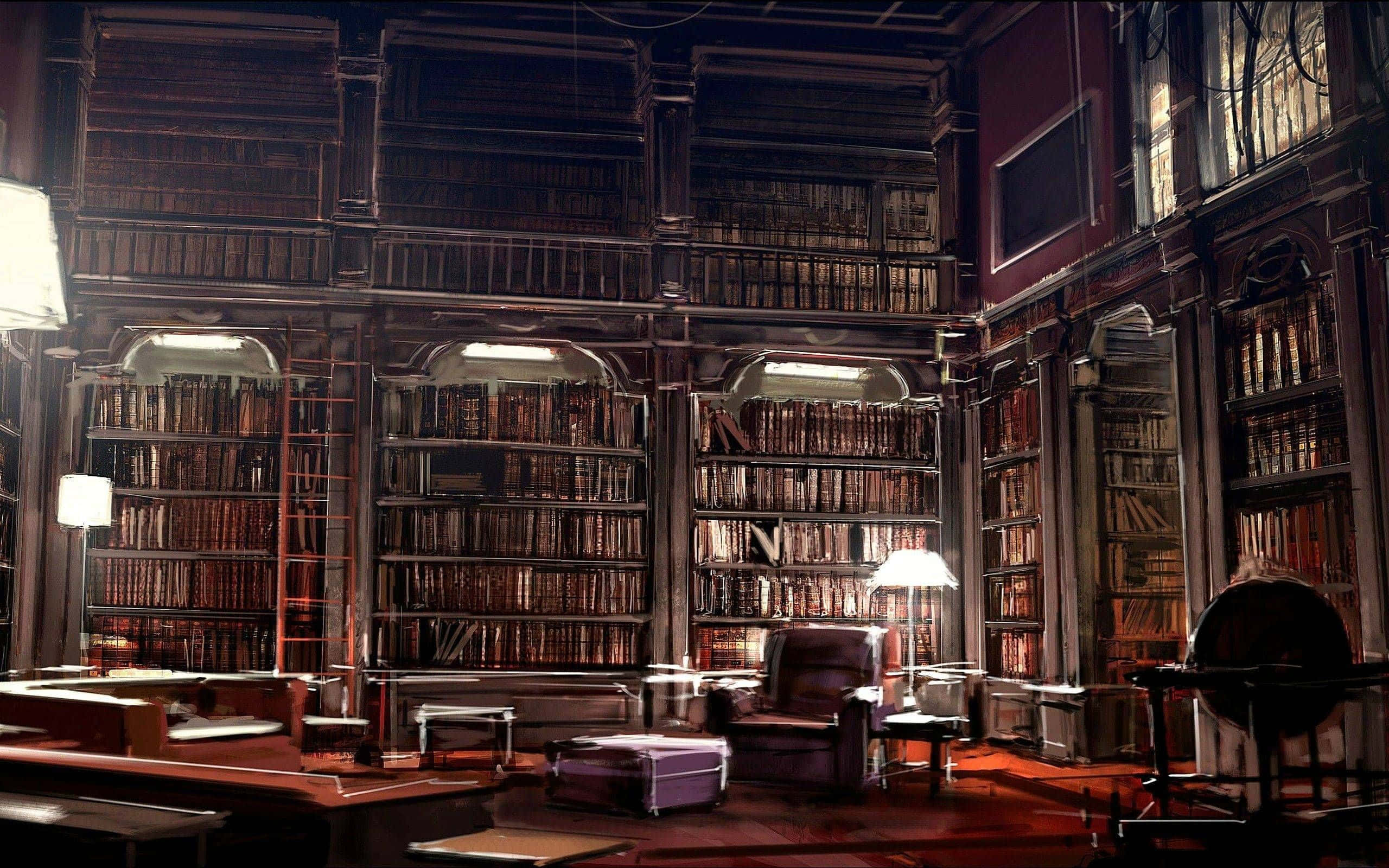 The Hogwarts Library 桌布 壁紙 — 一個宏偉、燈光昏暗的圖書館，擁有高聳的木書架，裝滿了古老的書籍，還有一張皮革扶手椅沐浴在溫暖的燈光下。