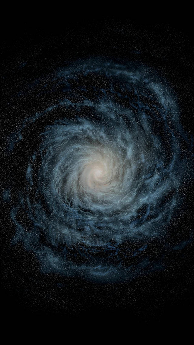 iOS 8 桌布 壁紙 — 一個宏偉的螺旋星系在佈滿星星的黑色虛空中旋轉，發出藍色和白色的光芒。