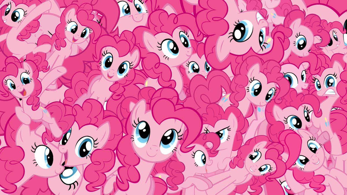 pinkie pie 桌布 壁紙 — 一個密集的圖案，充滿開心的粉紅色小馬臉，有大藍眼睛和捲曲鬃毛，填滿整個畫面。