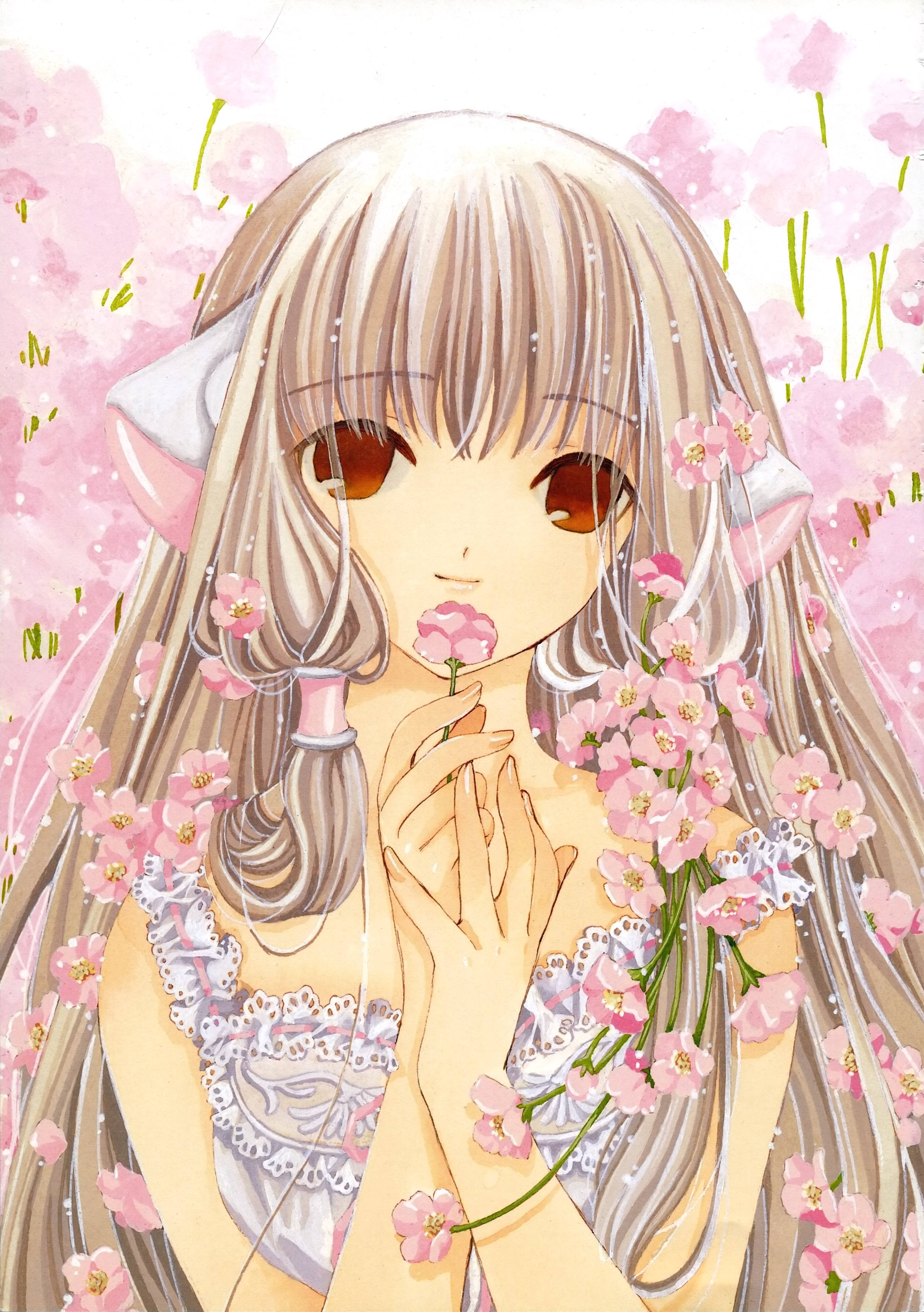 Chobits 桌布 壁紙 — 一個寧靜的動漫女孩，長著貓耳和長髮，手持櫻花，周圍環繞著粉紅色花瓣，以柔和的水彩風格呈現。