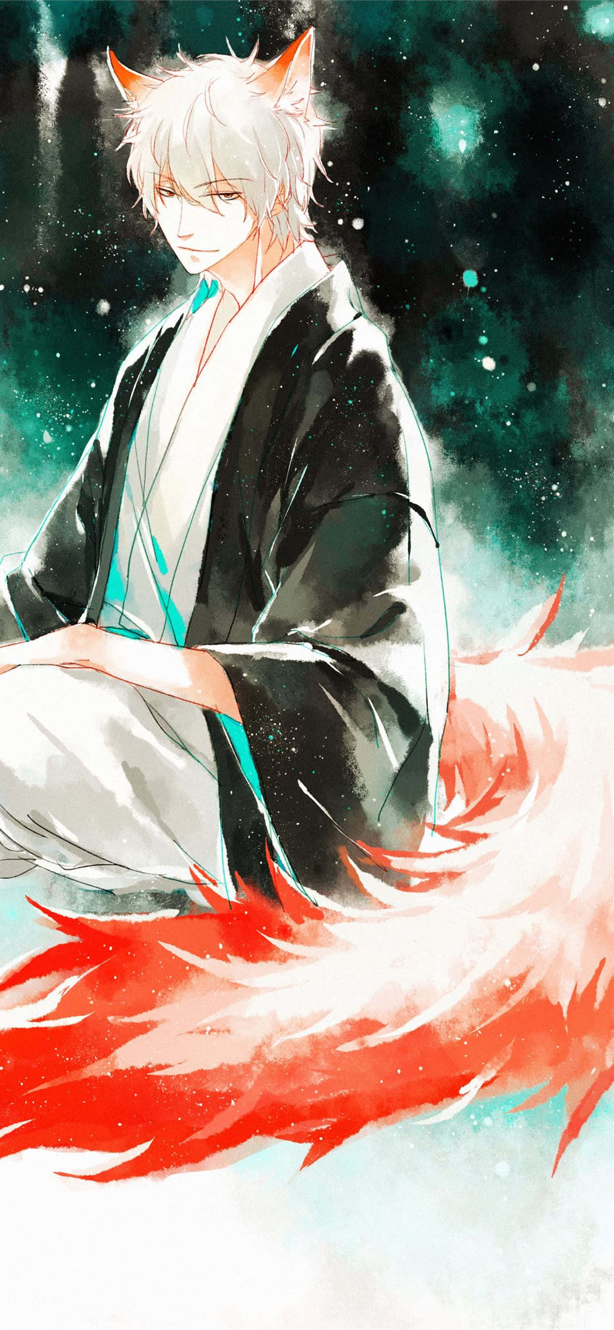銀魂 桌布 壁紙 — 一個寧靜的動漫狐仙，白髮紅尾，盤腿坐在繁星點點的藍綠色夜空前。