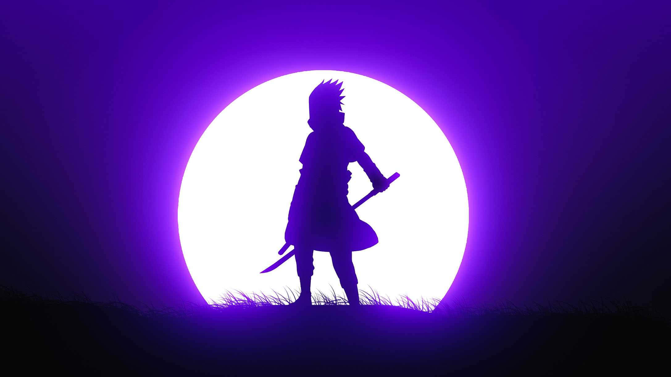 Purple Sasuke 桌布 壁紙 — 一個尖刺頭髮的戰士手持劍，站在發光的紫色滿月前的剪影。