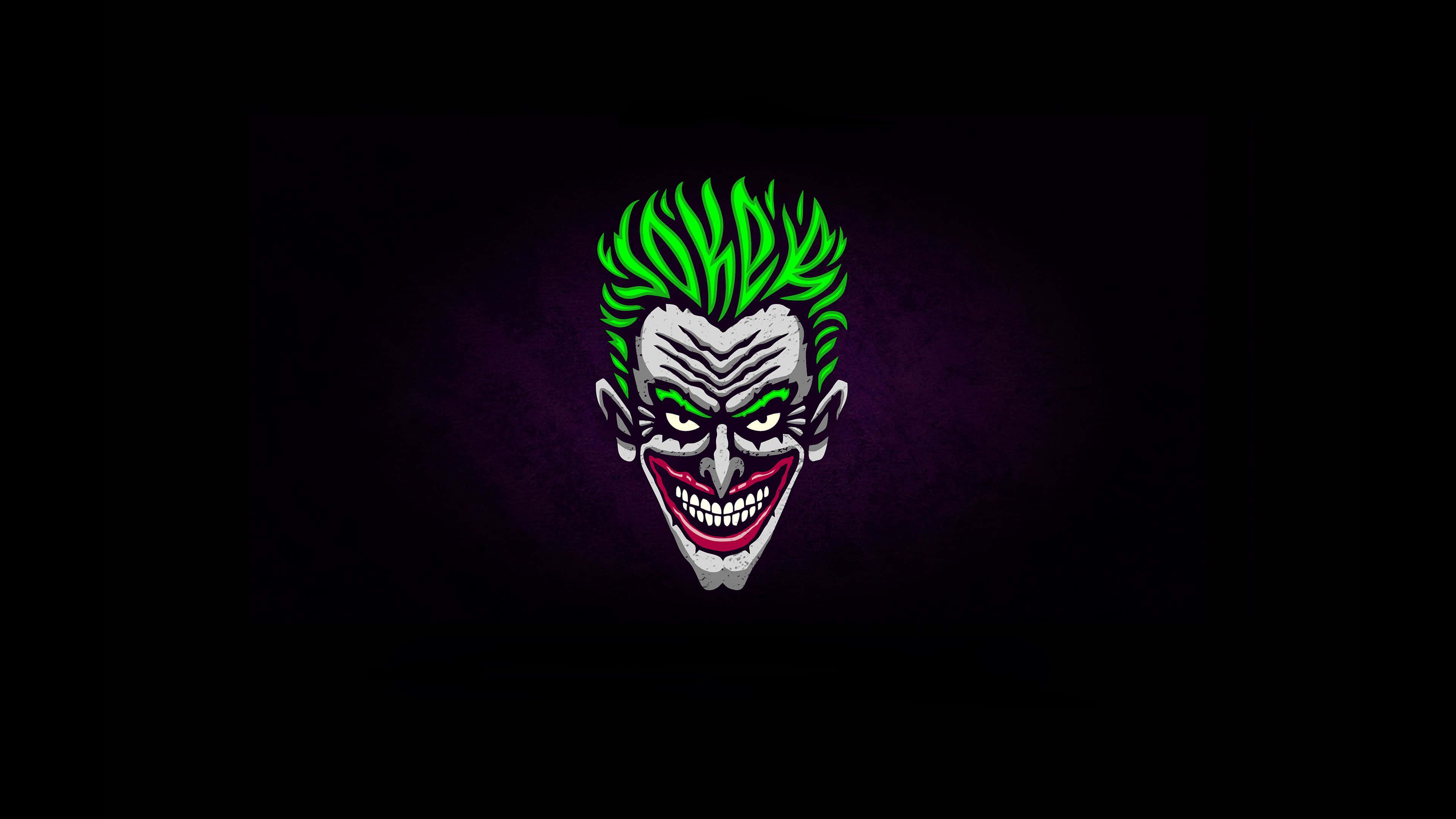 Joker Art 桌布 壁紙 — 一個帶有亮綠色頭髮和寬闊邪惡笑容的威脅性卡通小丑，背景為深紫色。