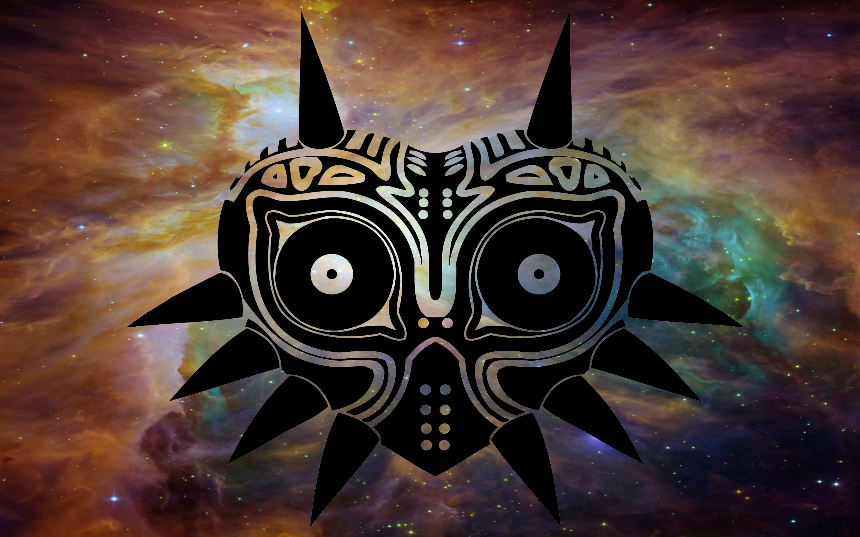 Majora's Mask 桌布 壁紙 — 一個帶有尖銳刺的黑色和金色華麗面具漂浮在充滿星星和旋轉氣體的充滿活力的宇宙星雲前。