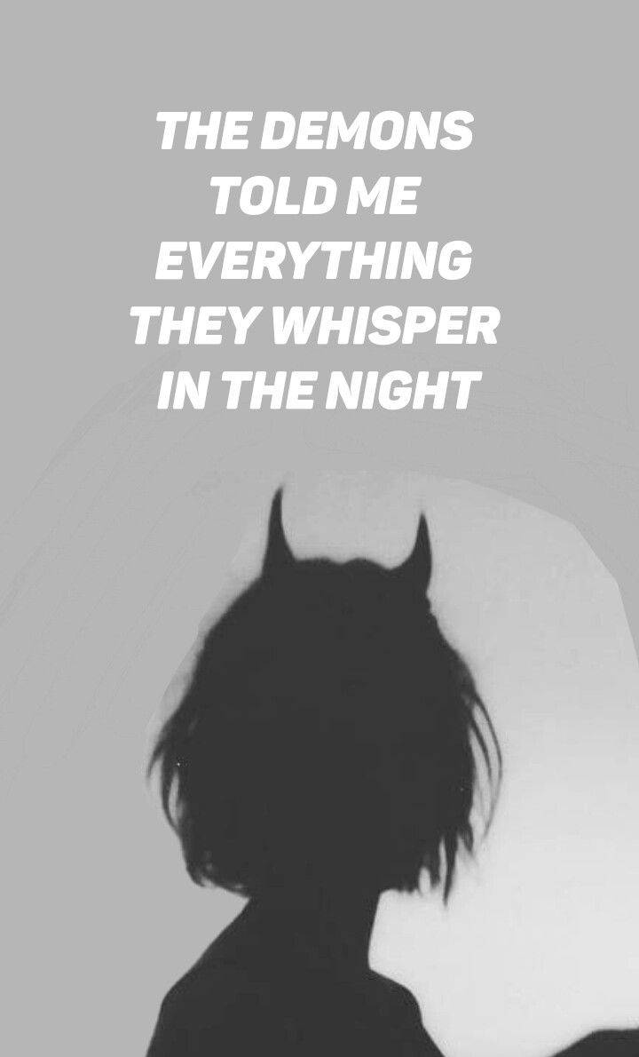 Joji 桌布 壁紙 — 一個帶有惡魔角的單色剪影人物，背景為漸變灰色，並有粗體白色文字。