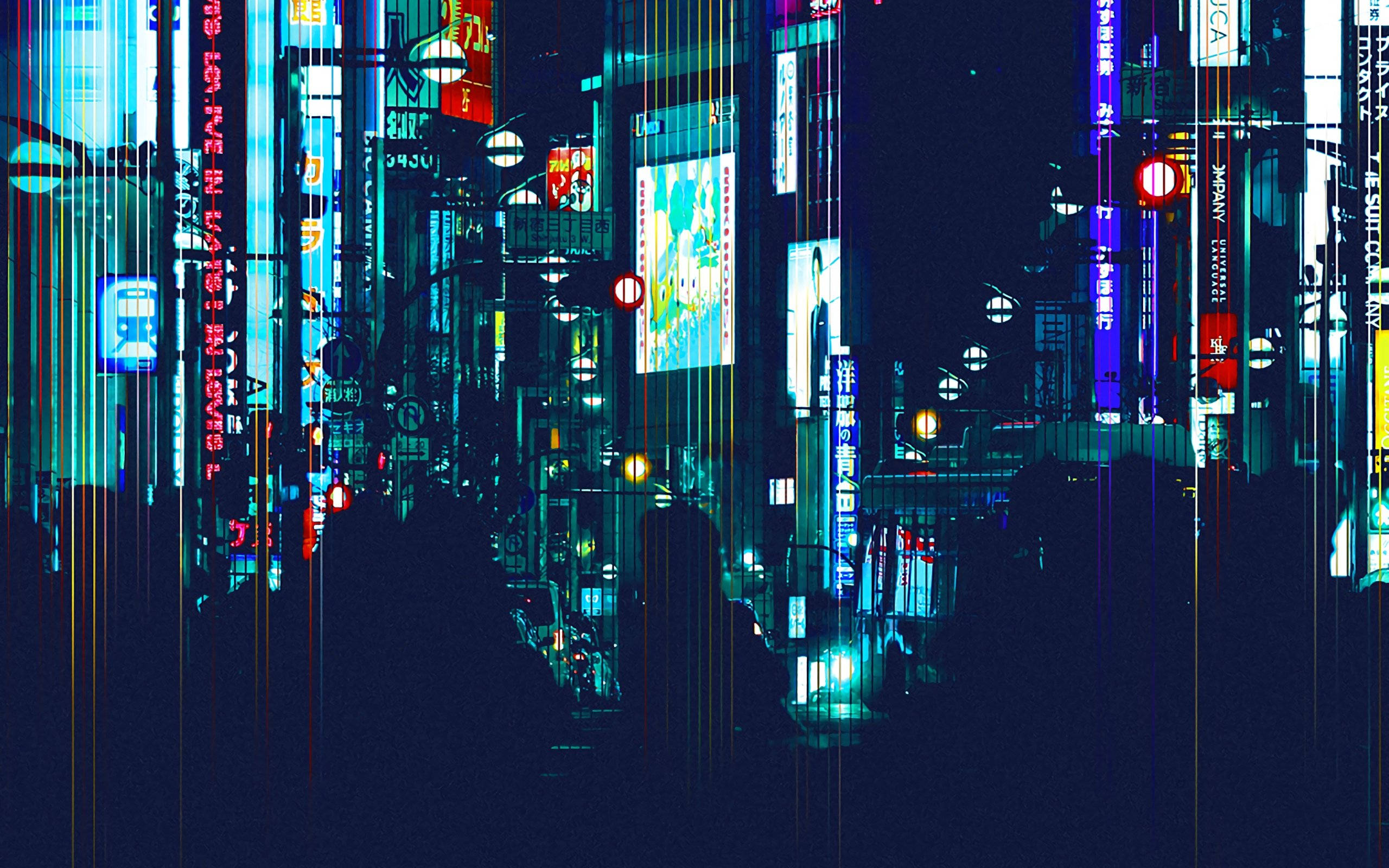Urban Art 桌布 壁紙 — 一個帶有故障效果、霓虹燈照亮的城市夜景，聳立的廣告牌和扭曲的垂直光條。