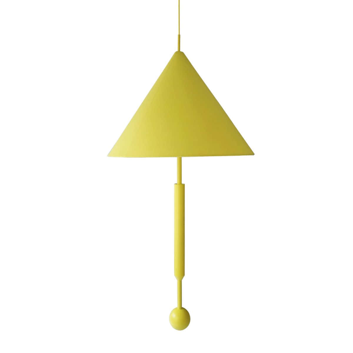 Yellow Triangle 桌布 壁紙 — 一個帶有球形頂飾的簡約黃色圓錐形吊燈，懸掛在純白色背景前。
