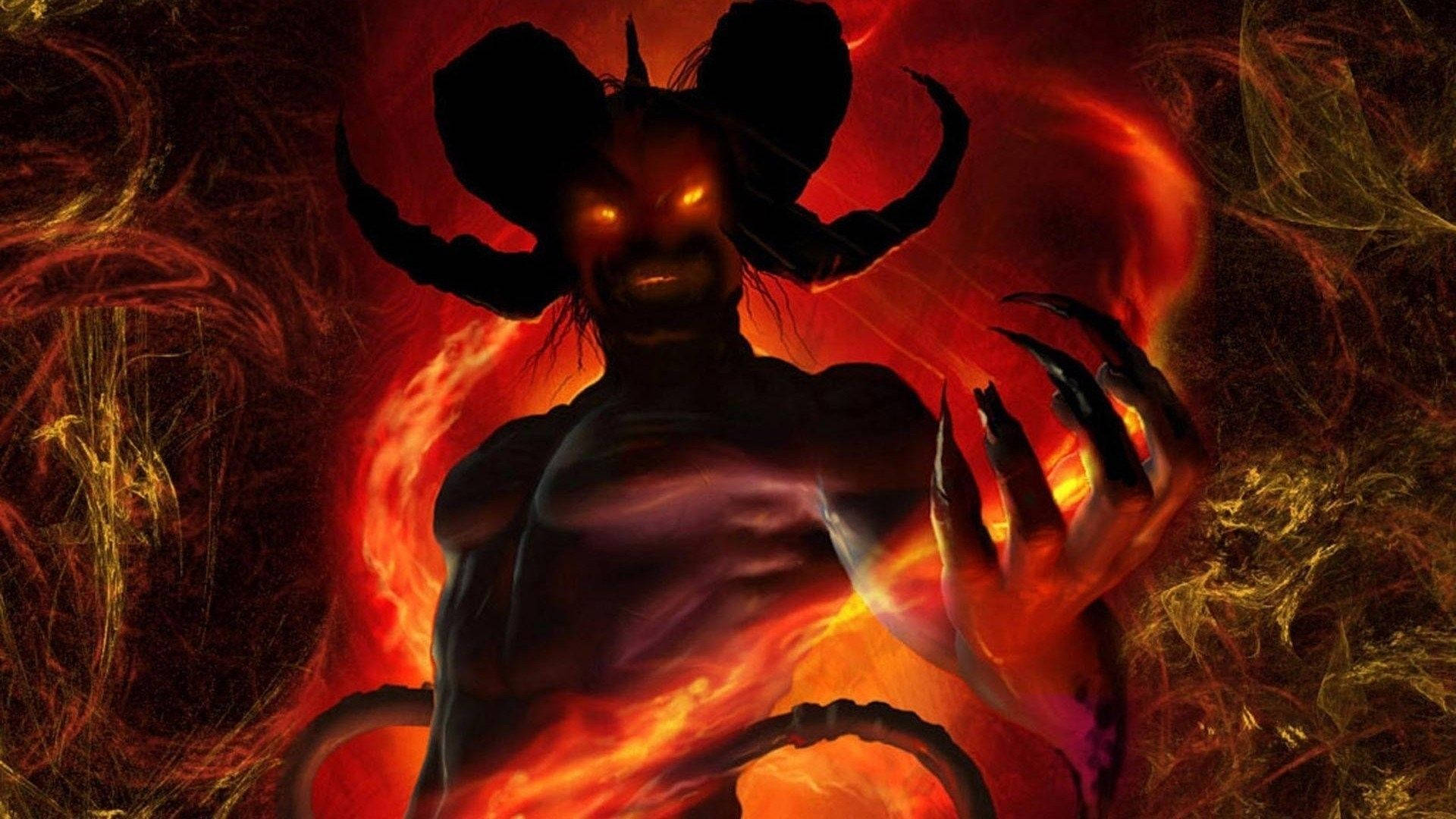 惡魔 桌布 壁紙 — 一個帶有發光橙色眼睛和火焰利爪的威脅性有角惡魔，從旋轉的火焰中出現在黑暗背景上。