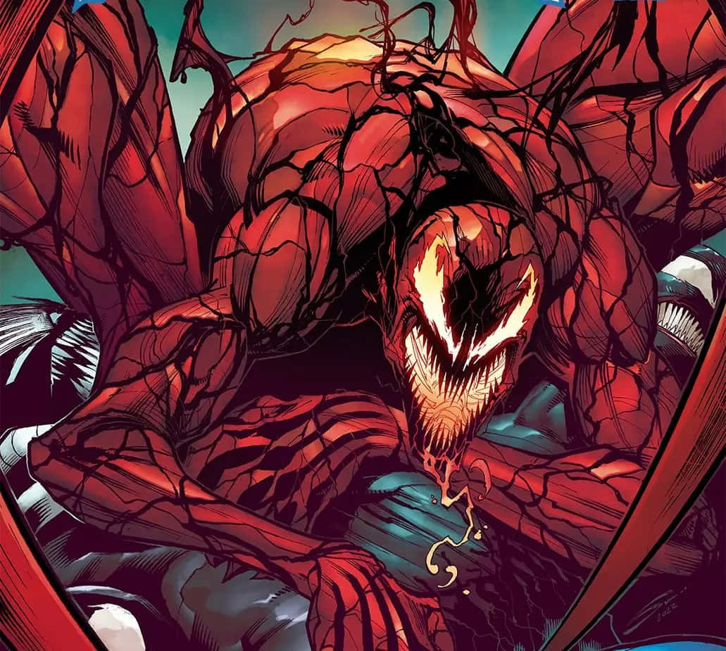 Maximum Carnage 桌布 壁紙 — 一個帶有發光白色眼睛和尖銳牙齒的威脅性紅色共生體生物，在動態漫畫面板中向前猛撲。