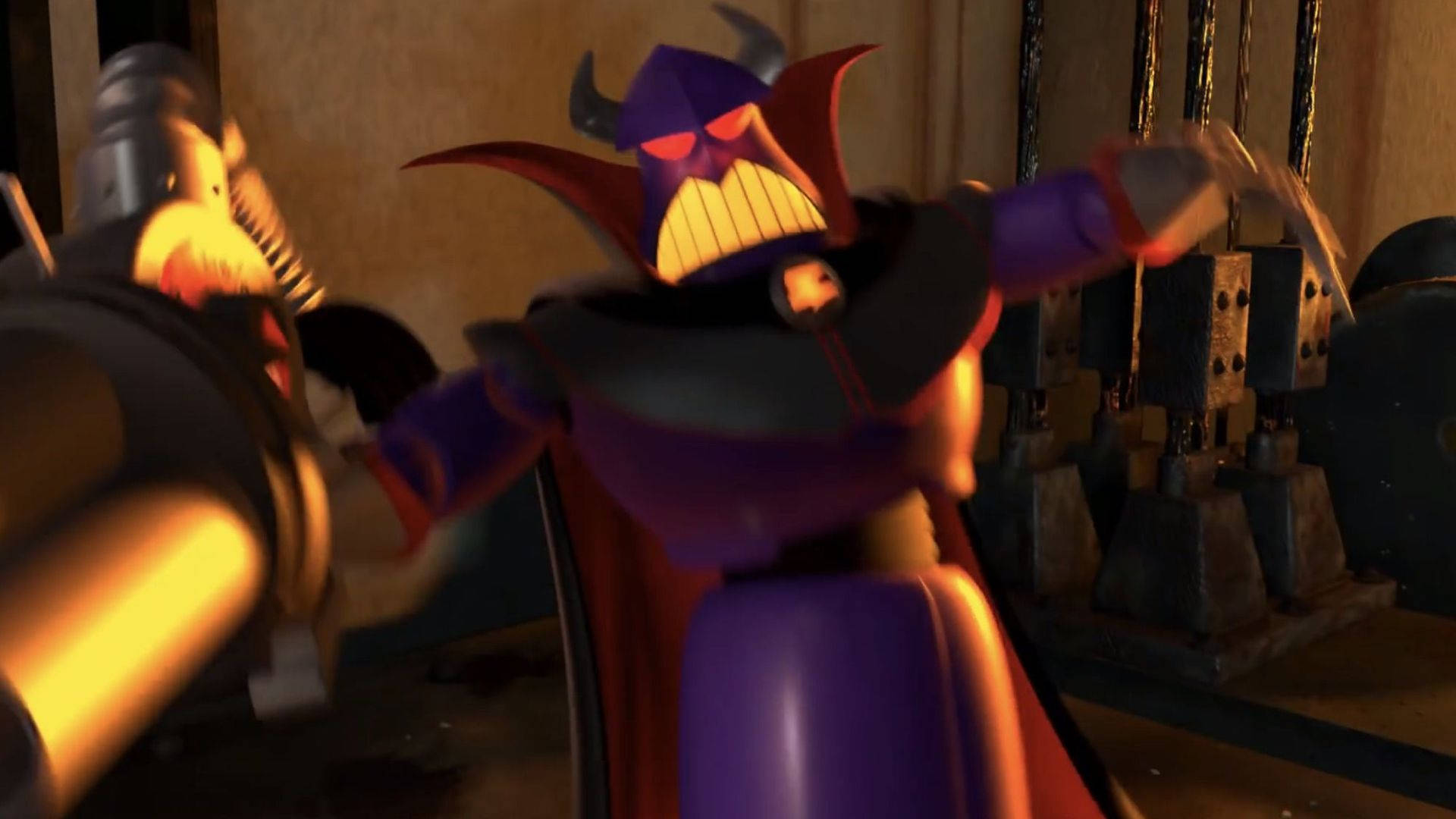 emperor zurg 桌布 壁紙 — 一個帶有發光紅眼和尖牙的威脅性紫色動畫反派站在光線昏暗的工業房間裡。