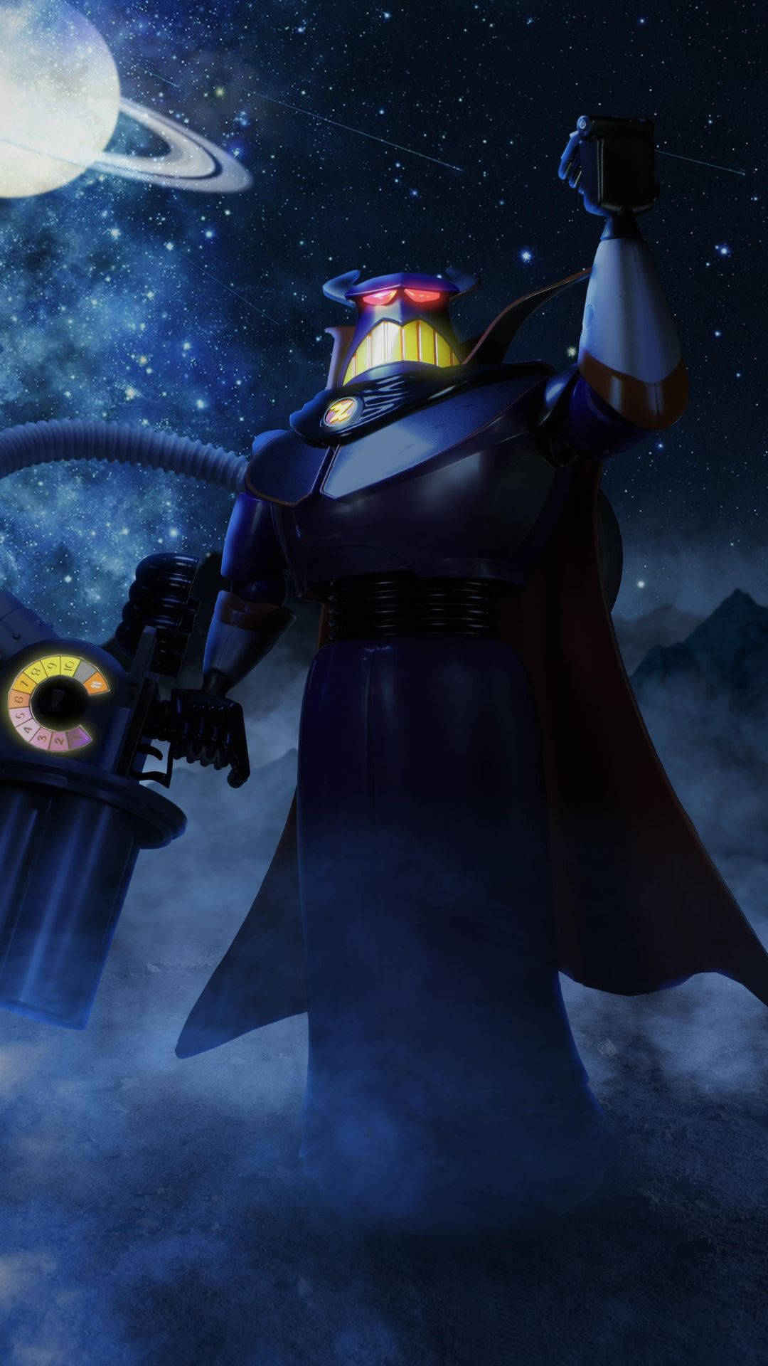 emperor zurg 桌布 壁紙 — 一個帶有發光紅眼和斗篷的威脅性紫色機器人，在星空下一個霧氣籠罩的行星上勝利地站立，上方有一個帶環的行星。