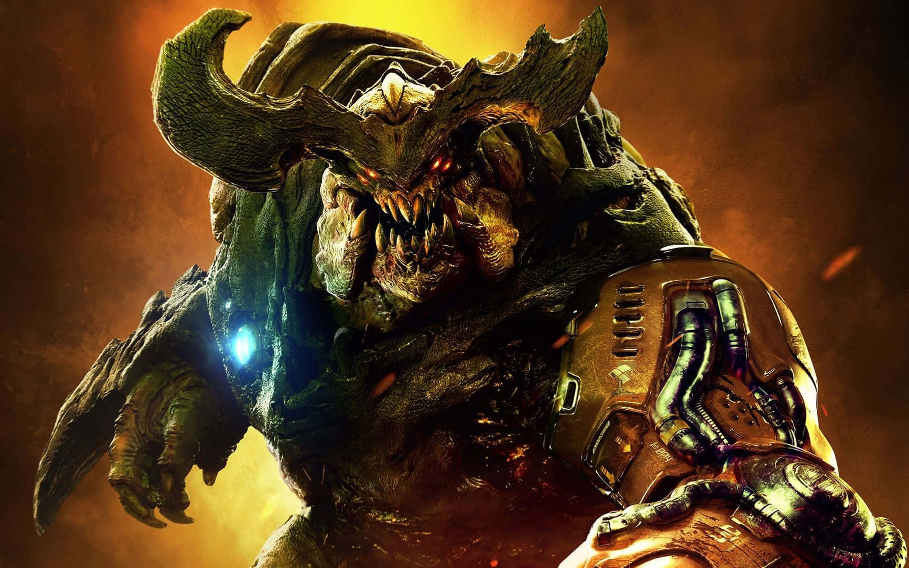 Doom 2016 桌布 壁紙 — 一個帶有發光紅眼和裝甲四肢的威脅性有角惡魔，在熾熱的橙色背景中若隱若現。