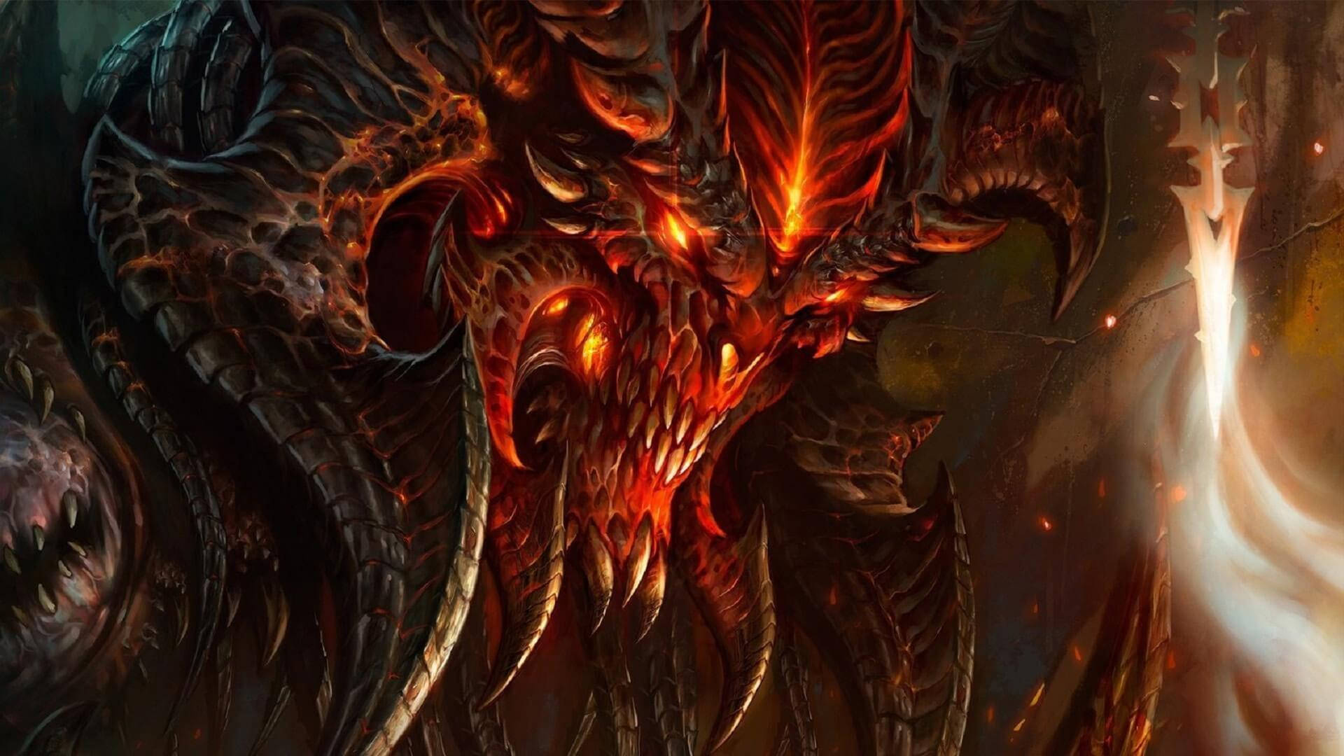 暗黑破壞神4 桌布 壁紙 — 一個帶有發光紅眼和鋸齒狀角的威脅性惡魔實體，在黑暗、火熱的背景中隱現。