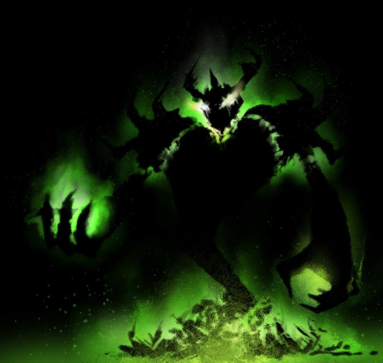 Shadow Fiend 桌布 壁紙 — 一個帶有發光綠色眼睛和爪子的有角怪物的威脅性黑暗剪影，從有毒的綠色迷霧中浮現，背景是黑色虛空。