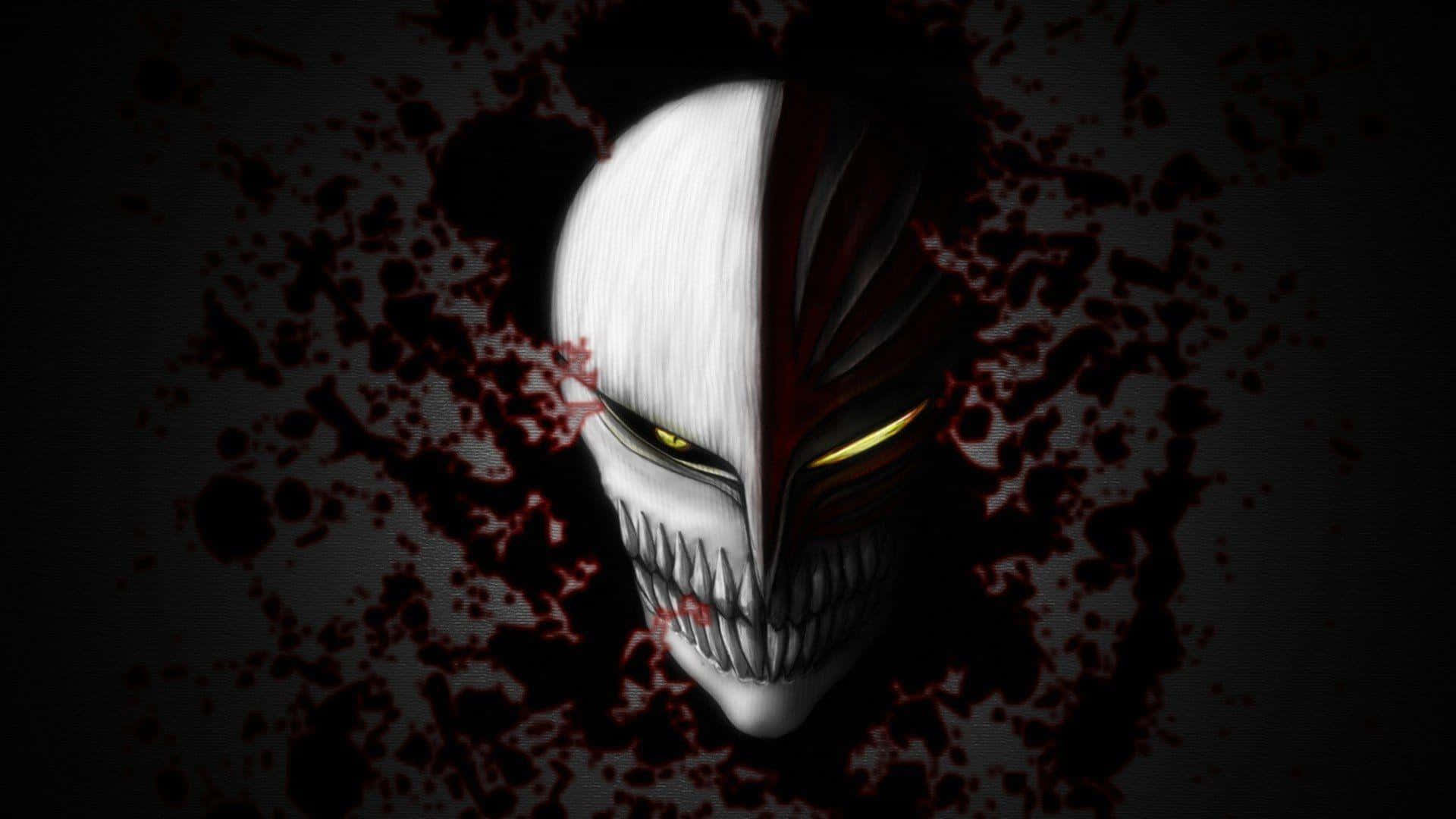 Ichigo mask 壁紙 — 一個帶有白色和紅色面具的威脅性面孔，擁有發光的黃色眼睛和鋒利的牙齒，從一個濺滿紅色血滴狀的黑暗背景中浮現。