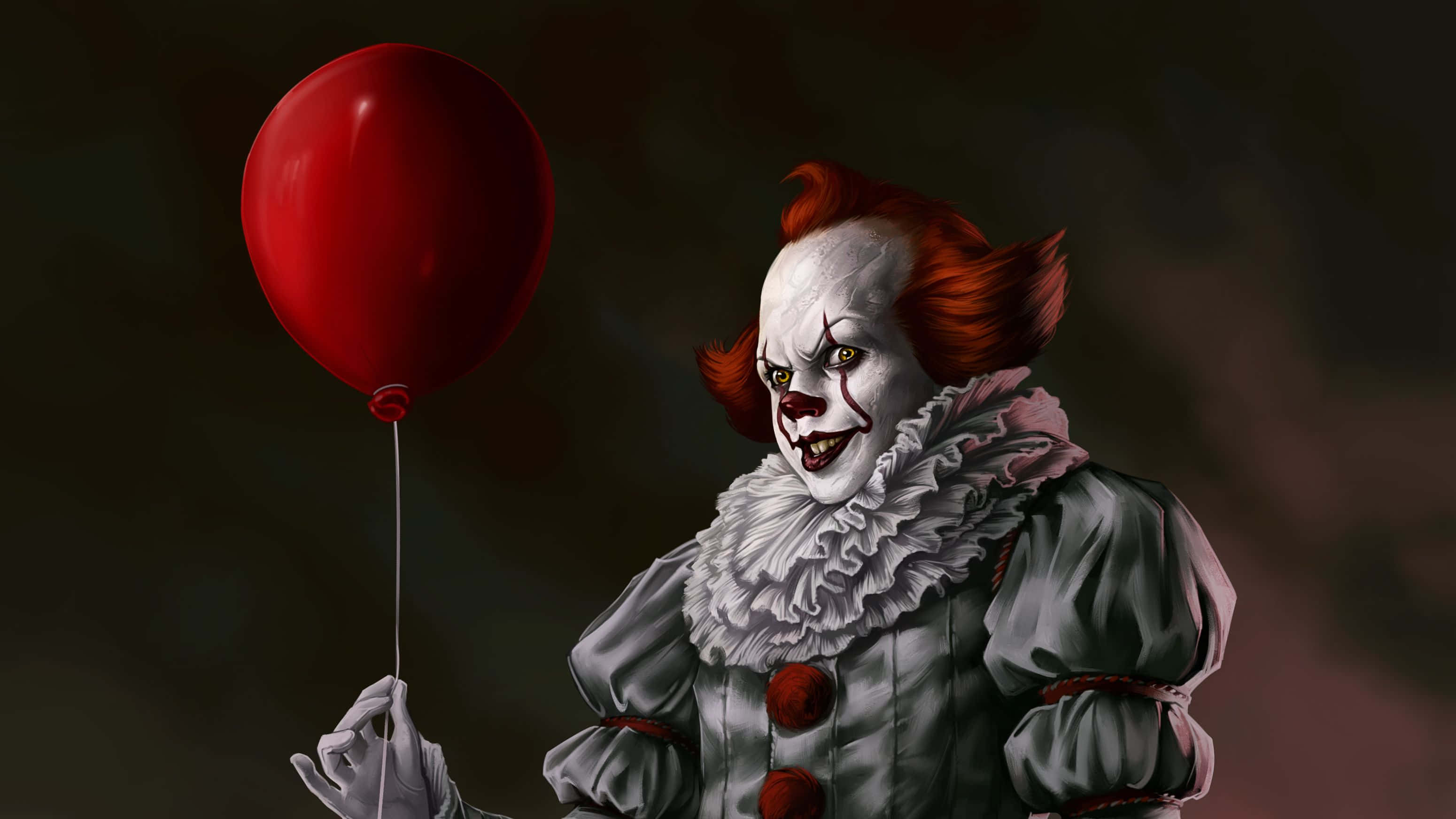It 2017 桌布 壁紙 — 一個帶有紅髮和白臉妝容的威脅性小丑，在黑暗煙霧背景中拿著一個紅色氣球。