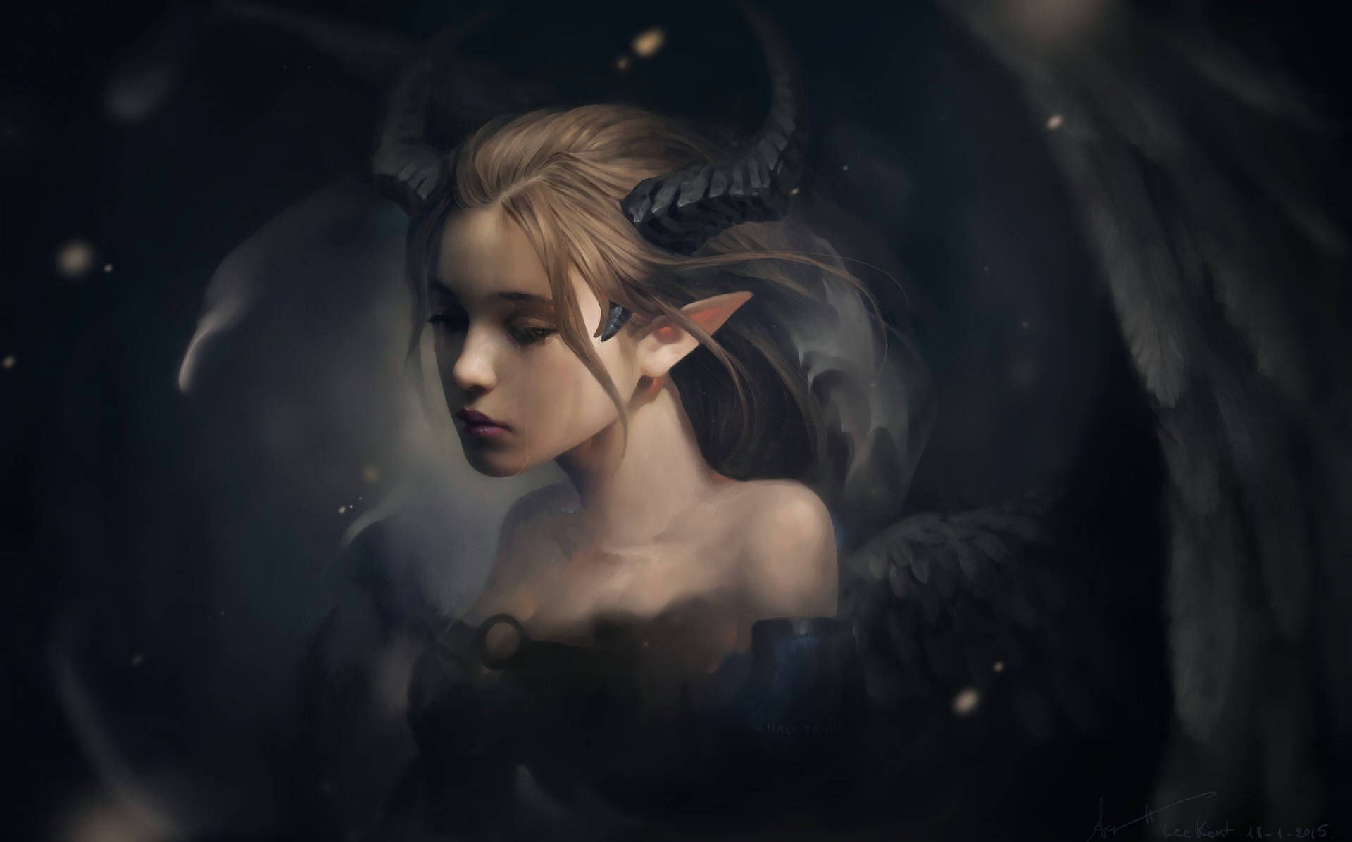 奇幻藝術 桌布 壁紙 — 一個帶有角和暗翼的憂鬱奇幻女子在陰暗空靈的氛圍中向下凝視。