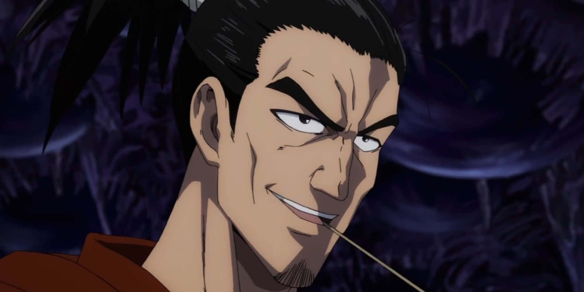 Atomic Samurai 桌布 壁紙 — 一個帶有邪惡笑容和銳利眼神的動漫男人，在深紫色叢林背景下，嘴裡叼著一根細棍子，露出冷笑。