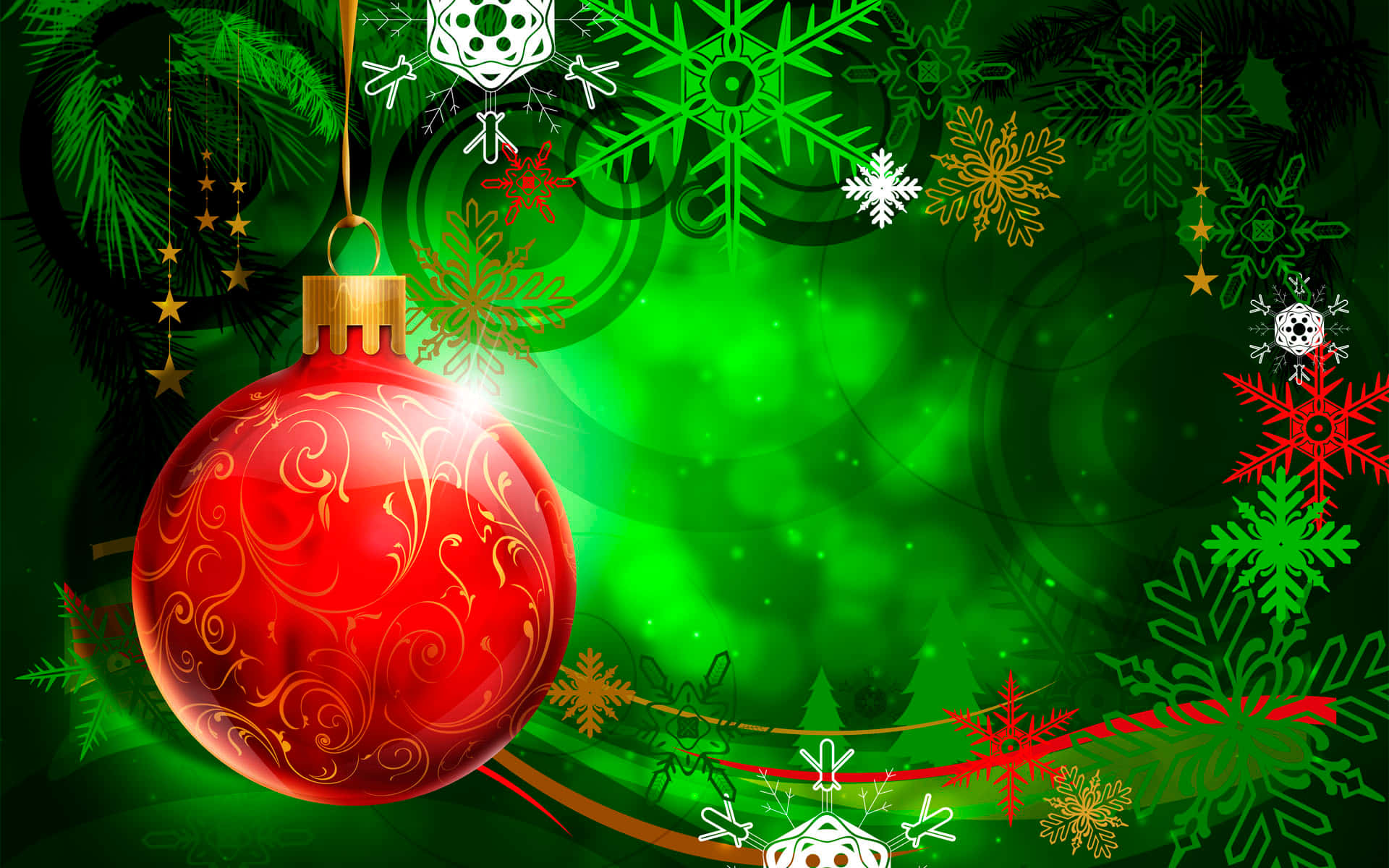 High Resolution Christmas 桌布 壁紙 — 一個帶有金色漩渦圖案的亮面紅色聖誕裝飾，掛在點綴著彩色雪花和松樹枝的鮮綠色背景前。