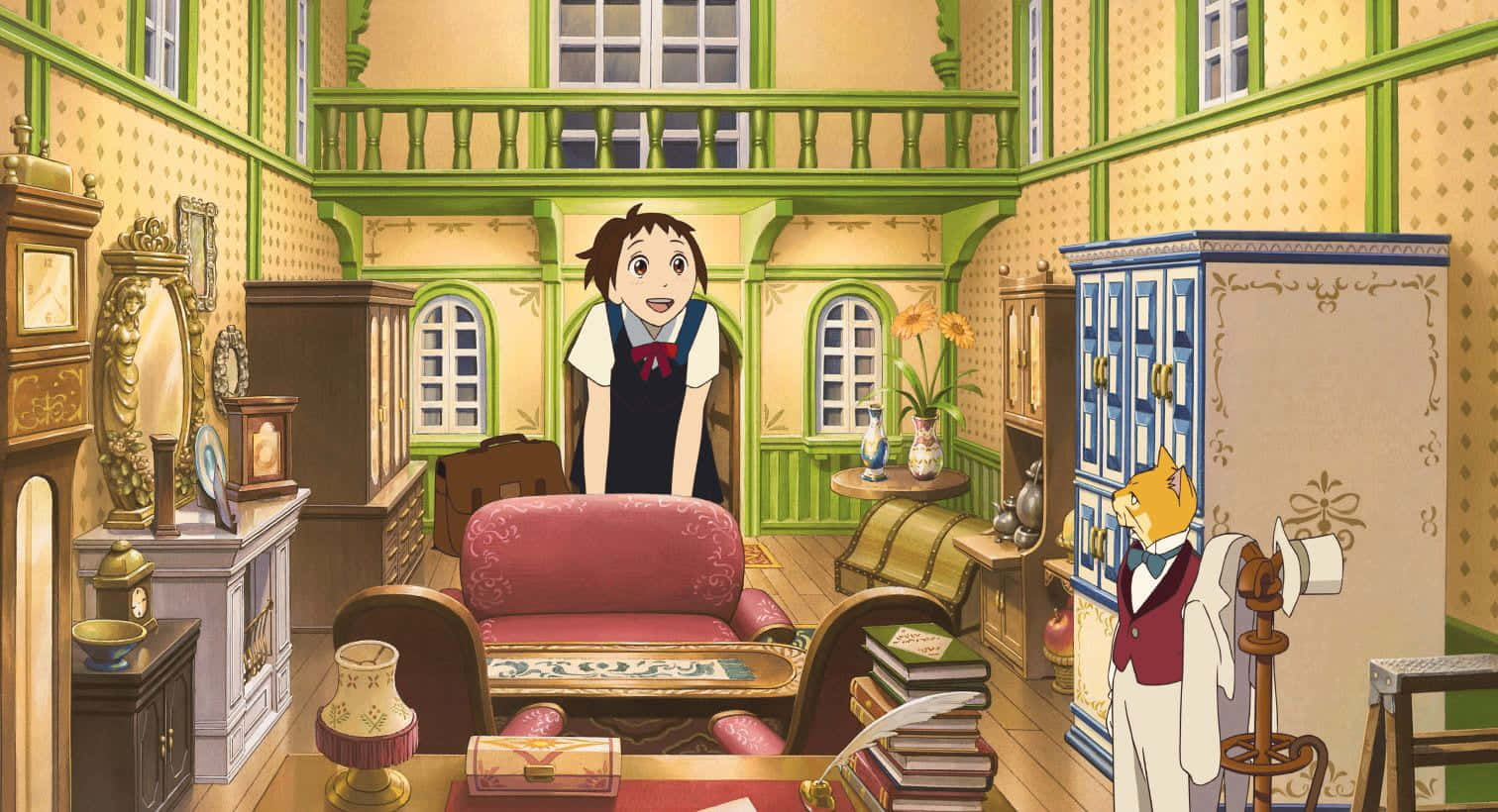 the cat returns 桌布 壁紙 — 一個年輕女孩和一隻貓穿著正式服裝，站在一個溫暖照明、裝飾華麗的維多利亞風格娃娃屋內部，充滿了復古家具和書籍。
