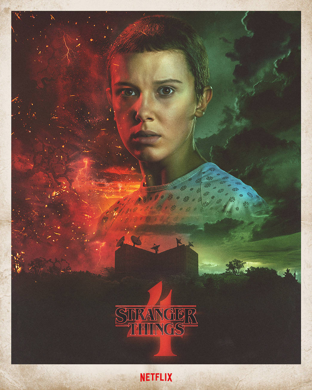 Stranger Things 4 桌布 壁紙 — 一個年輕女孩在分裂的背景前強烈凝視，背景是火紅的混亂和遠處建築物上方不祥的綠色風暴雲。