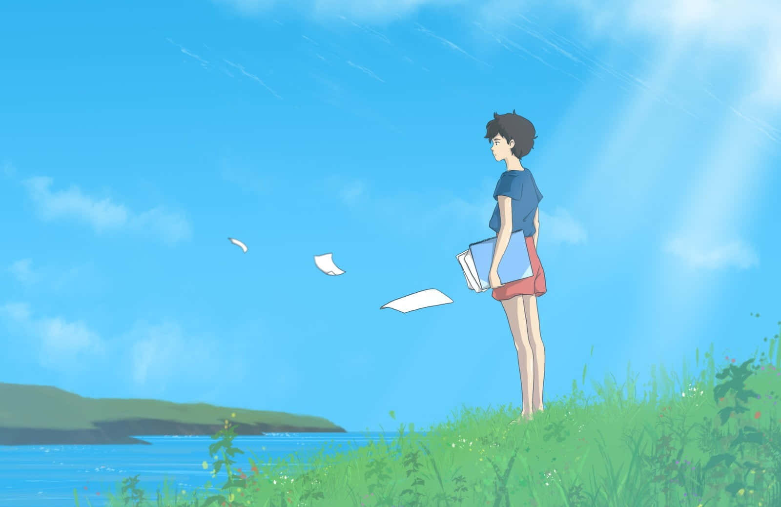 when marnie was there 桌布 壁紙 — 一個年輕女孩站在長滿草的山丘上，俯瞰平靜的藍色湖泊，紙張在明亮的天空下隨微風飄散。