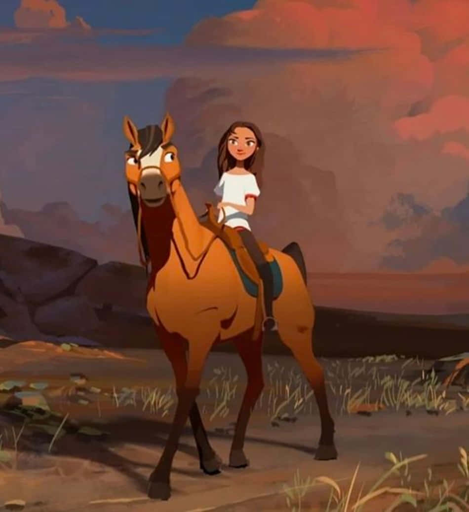 Animated 桌布 壁紙 — 一個年輕女孩騎著一匹棕馬穿過沙漠景觀，在戲劇性的橙色和紫色日落天空下。