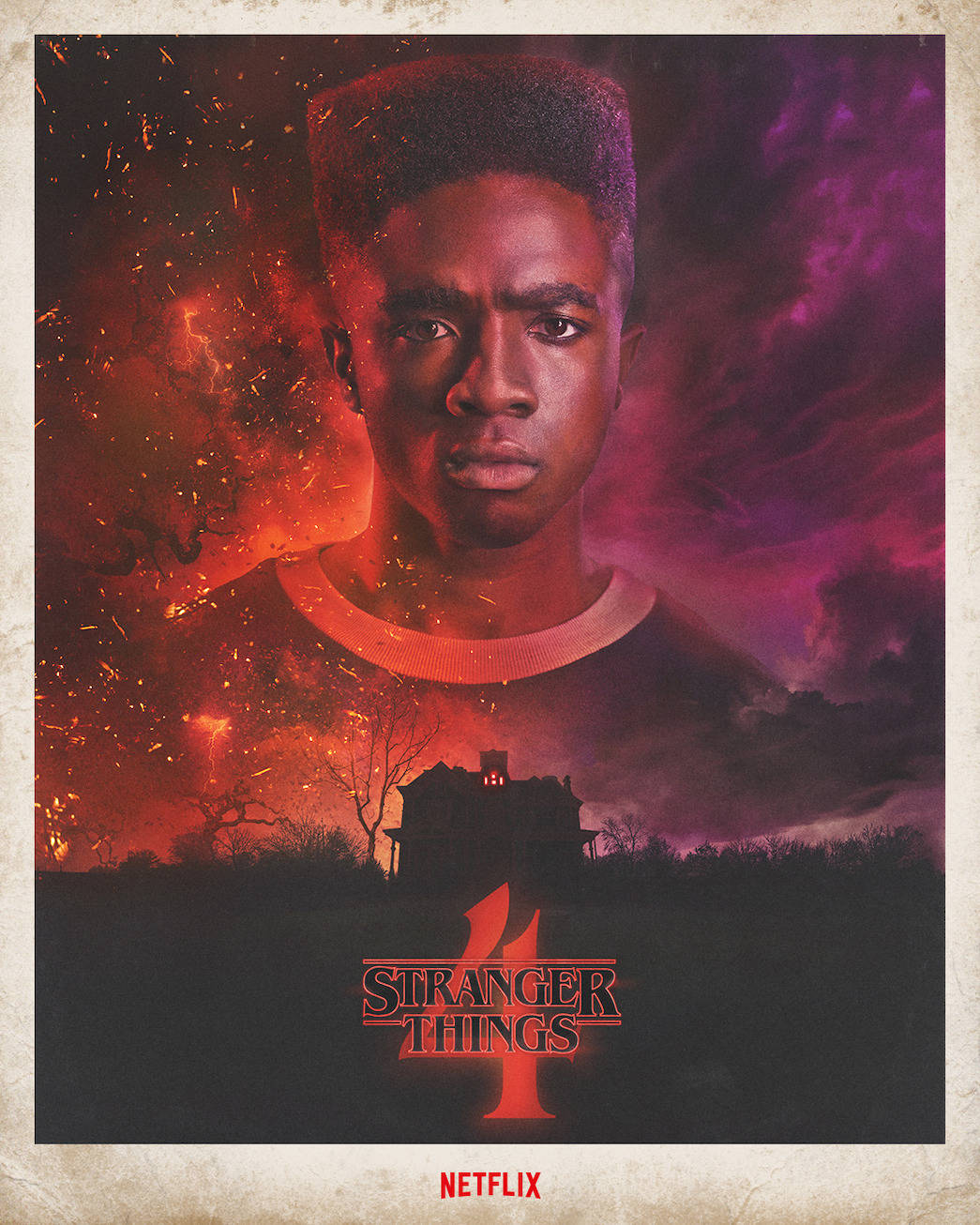 Stranger Things 4 桌布 壁紙 — 一個年輕男子強烈地凝視著火紅且不祥的紫色天空，下方有一座鬼屋。