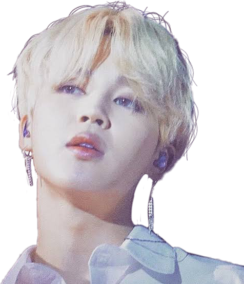 BTS 桌布 壁紙 — 一個年輕男子的特寫肖像，他擁有鉑金色頭髮和大型垂墜耳環，背景為黑色。