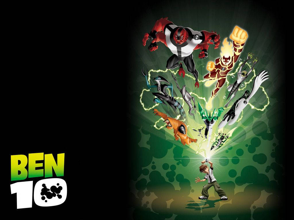 Ben 10 桌布 壁紙 — 一個年輕男孩站在舞台中央，身後有十個發光的外星英雄從綠色能量漩渦中衝出，背景黑暗。
