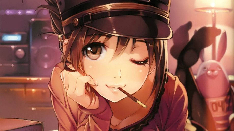 Nightcore 桌布 壁紙 — 一個年輕的動漫女孩戴著火車列車長帽，用手托著下巴，手上夾著香煙，沐浴在溫暖的室內燈光中。