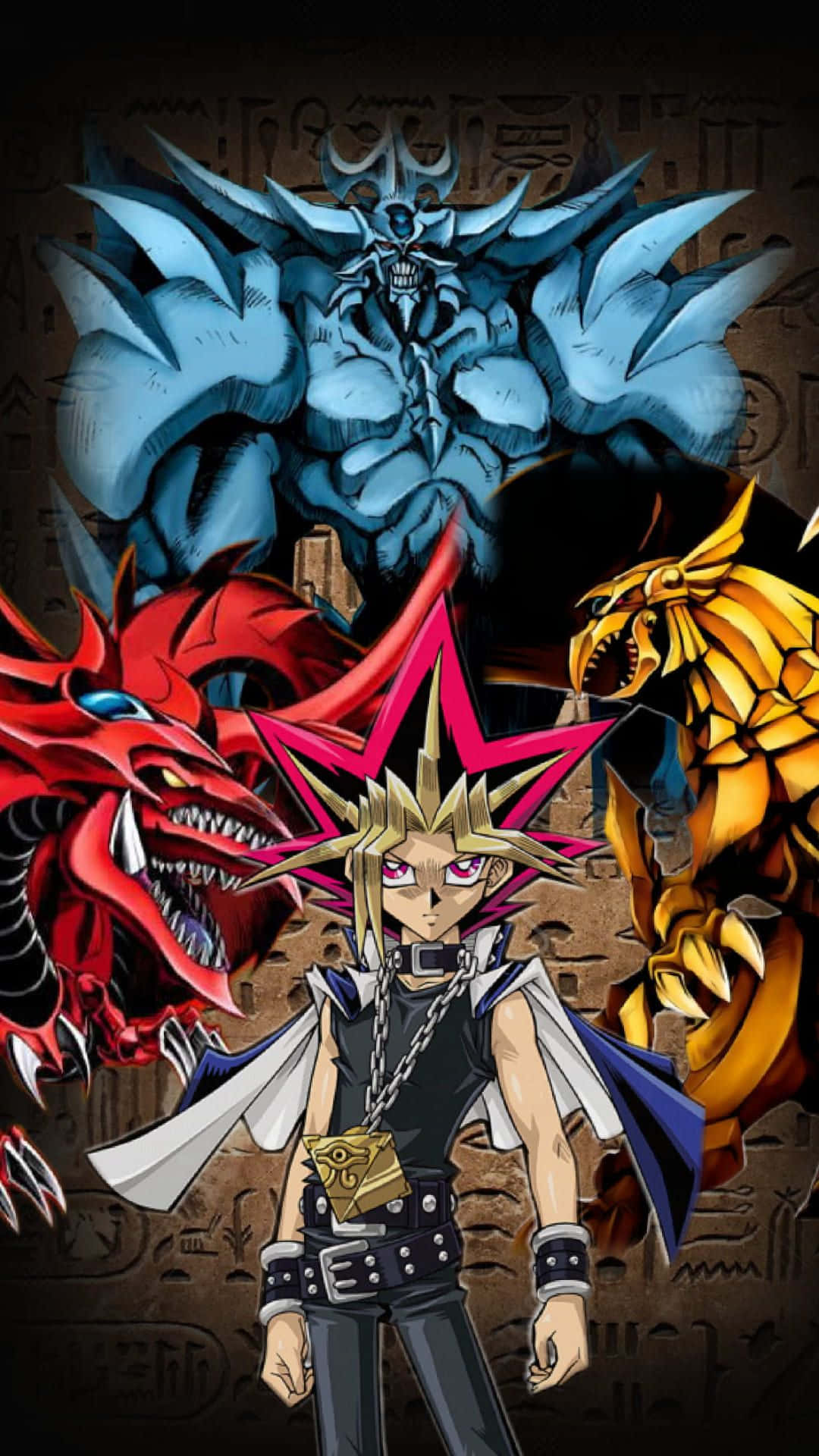 Yugioh 桌布 壁紙 — 一個年輕的動漫男孩，頭髮豎起，站在中央，被三隻巨大的神話野獸包圍：藍翼惡魔、紅龍和金獅，背景是古老的象形文字。