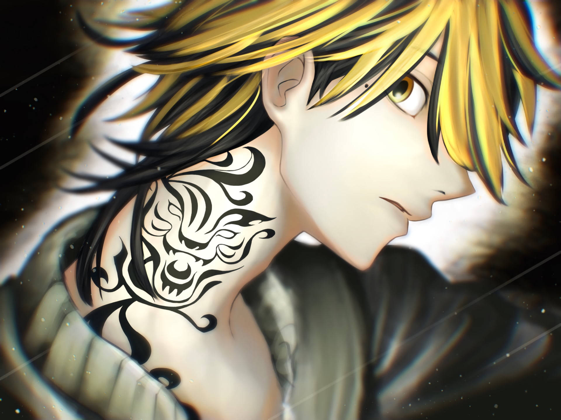 kazutora hanemiya 桌布 壁紙 — 一個年輕金髮男子的特寫動畫肖像，脖子上有詳細的黑色部落紋身。