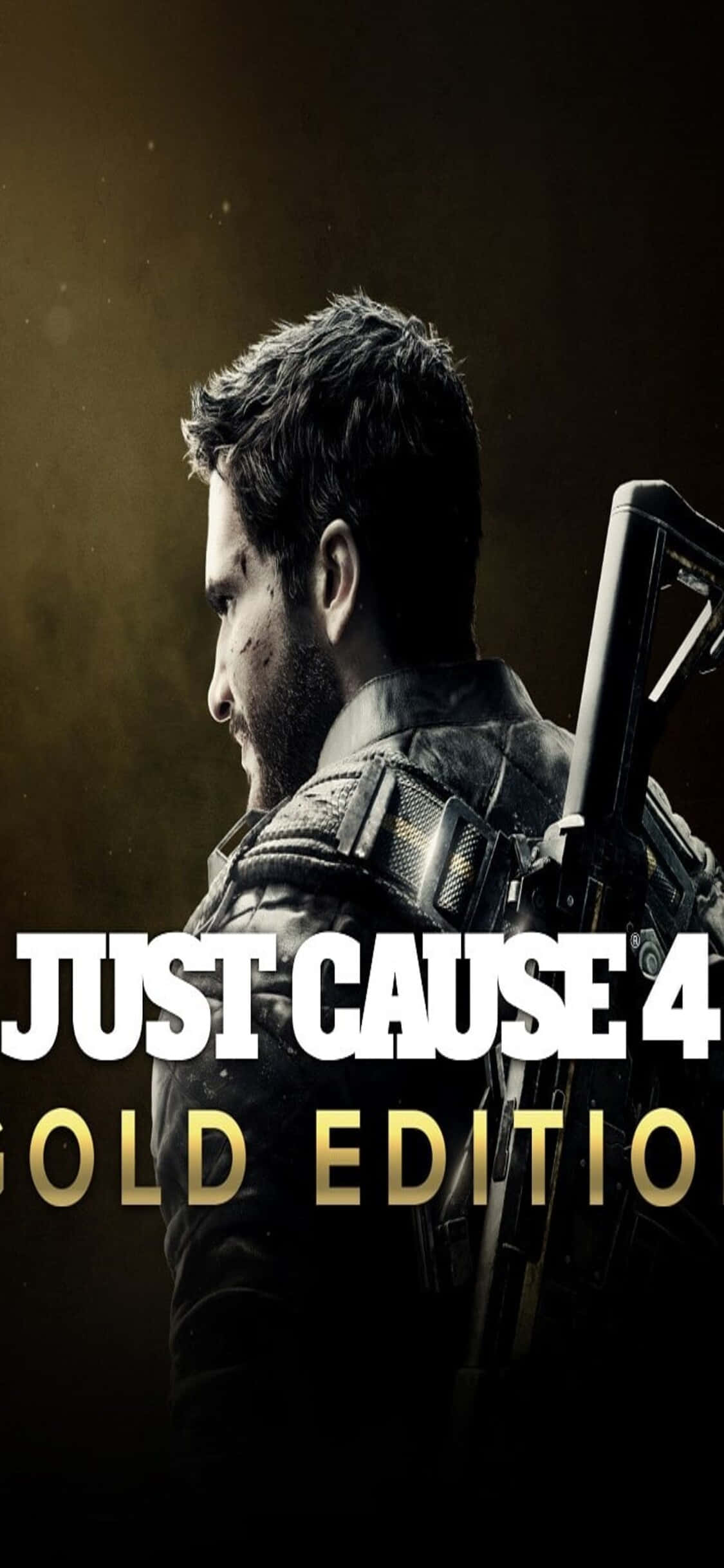 iPhone X Just Cause 4 桌布 壁紙 — 一個強壯的男人，身穿戰術裝備，肩上掛著步槍，站在黑暗背景中的戲劇性金色燈光下。