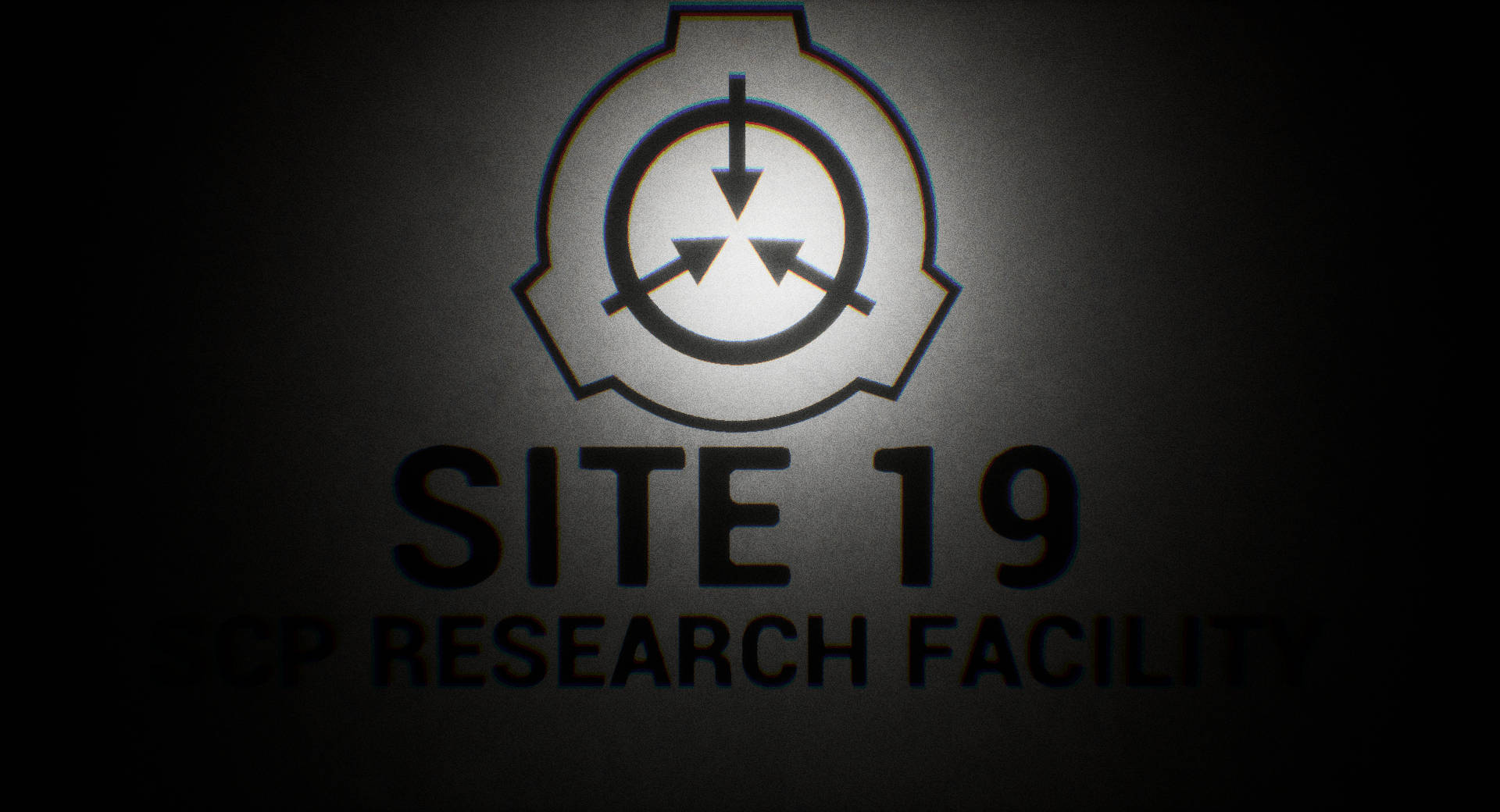SCP 桌布 壁紙 — 一個強烈照明的SCP Foundation標誌和「SITE 19」文字在黑暗的牆壁上，投射出戲劇性的陰影。