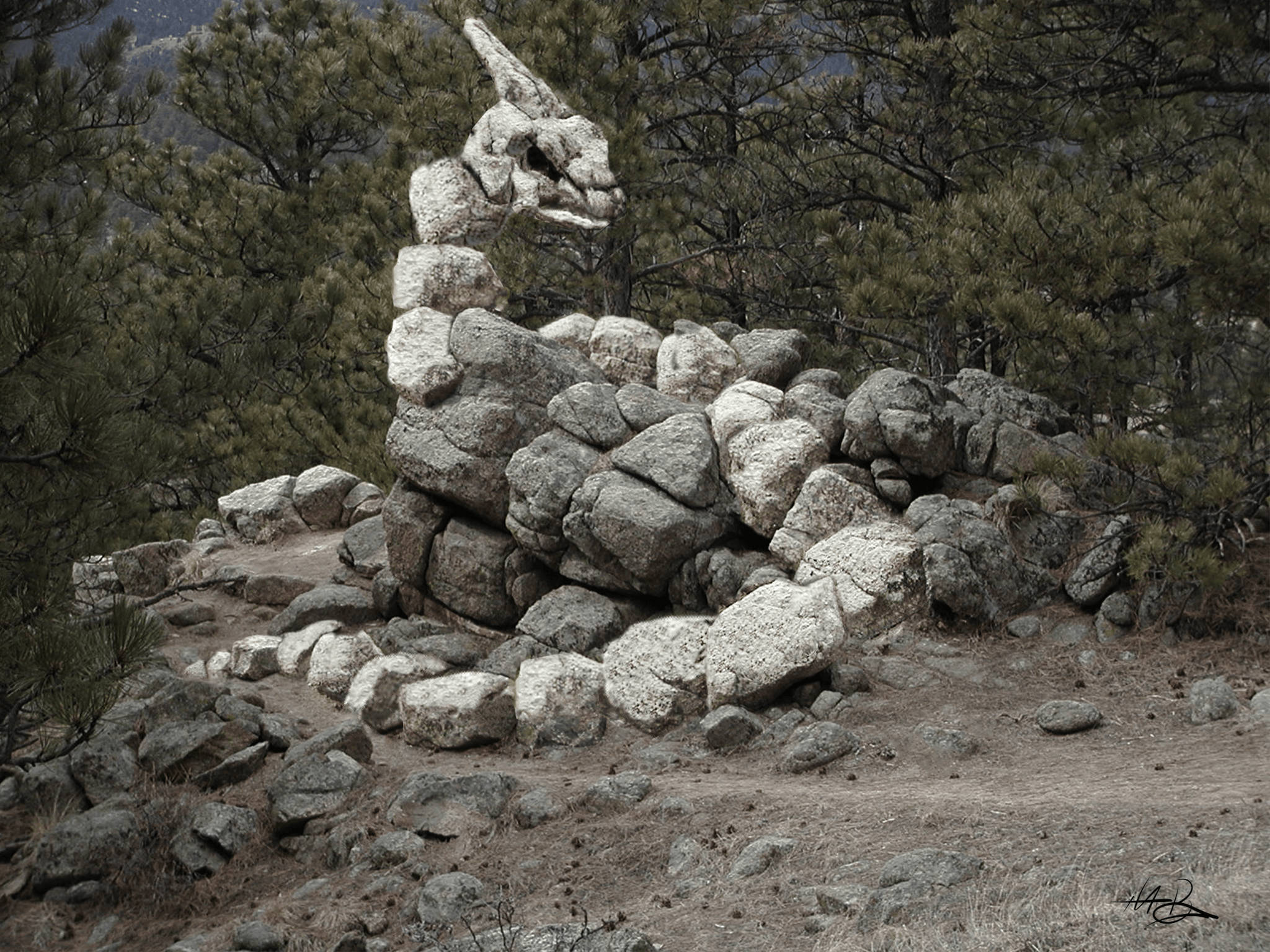 Rock 桌布 壁紙 — 一個形狀像兔子的天然岩石形成，矗立在松樹和崎嶇地形中。