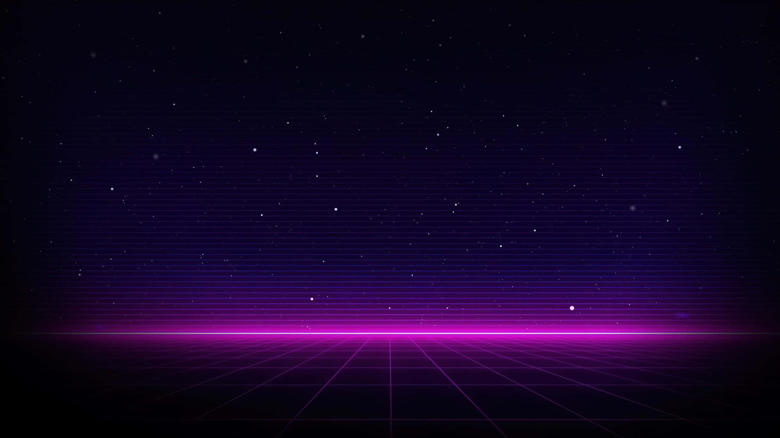 霓虹 桌布 壁紙 — 一個復古未來風格的網格地板在星空夜空下發出霓虹紫色線條的光芒，並帶有數位網格線。
