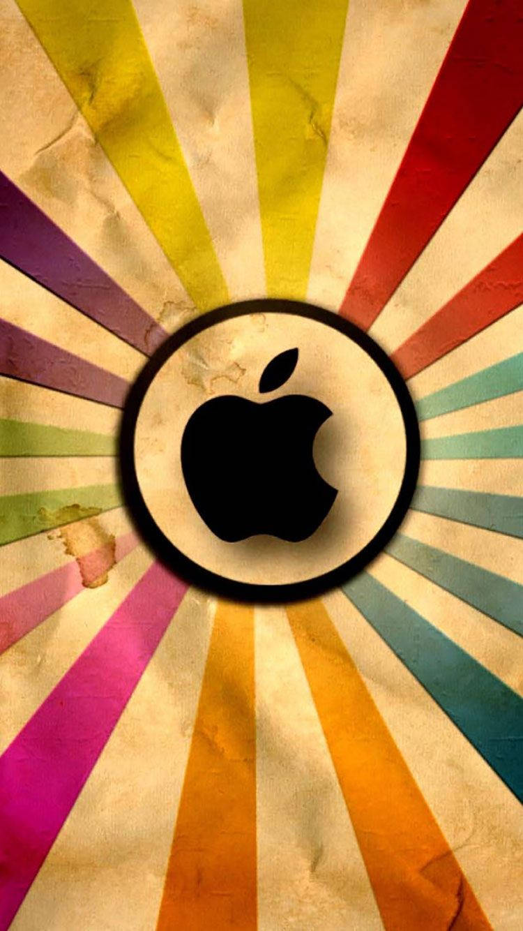 復古美學 iPhone 桌布 壁紙 — 一個復古風格的Apple標誌，居中在帶有彩虹條紋和紋理紙張效果的太陽爆發背景上。