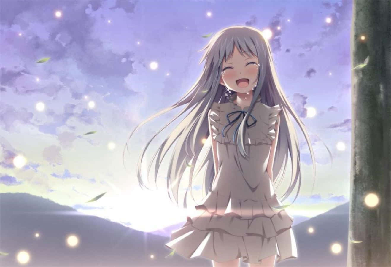 Anohana 桌布 壁紙 — 一個快樂的動漫女孩，長著銀色長髮，在充滿發光球體和落葉的暮色天空下大笑。