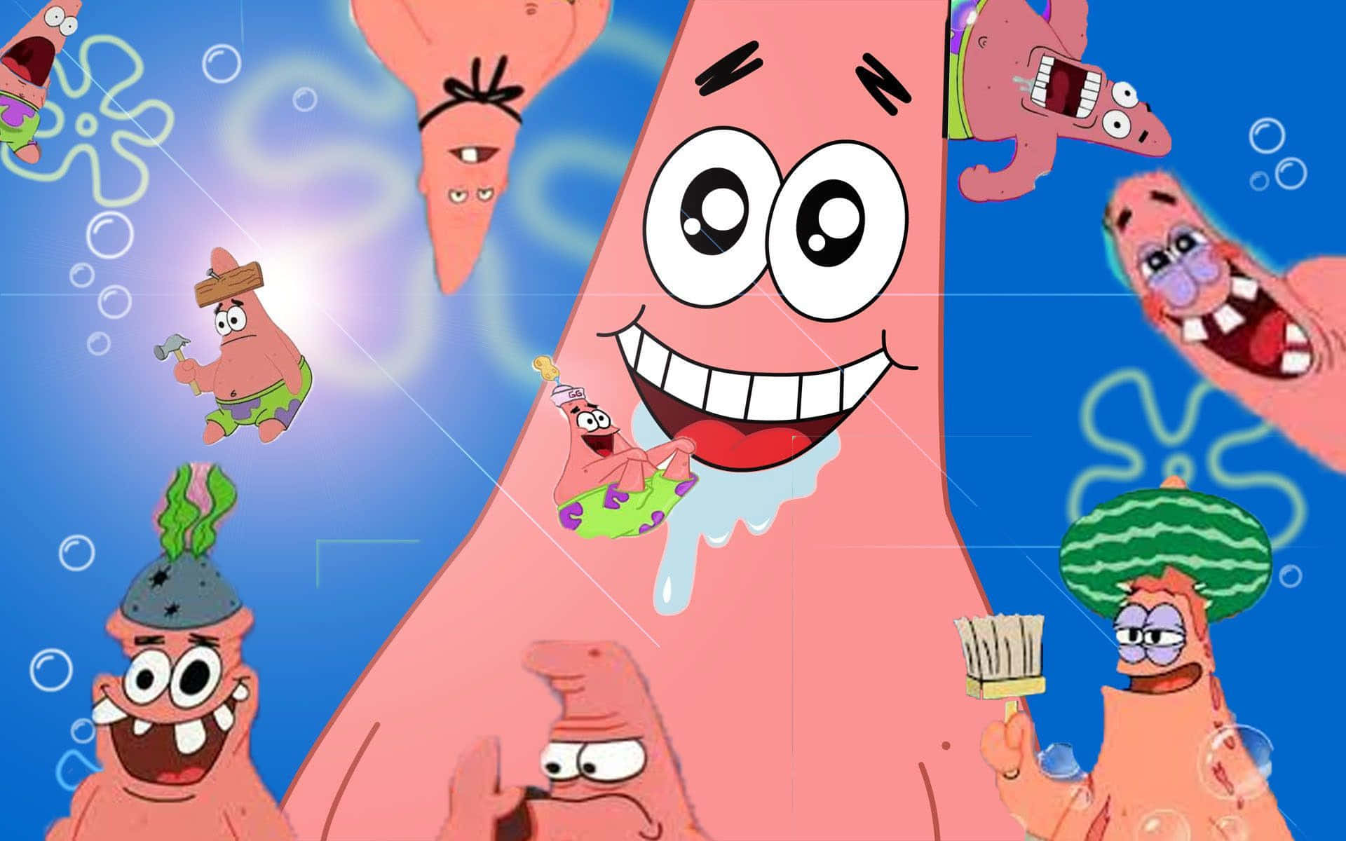Funny Patrick 桌布 壁紙 — 一個快樂的卡通派大星以多種姿勢漂浮在藍色水中，帶有氣泡和發光的水母輪廓。