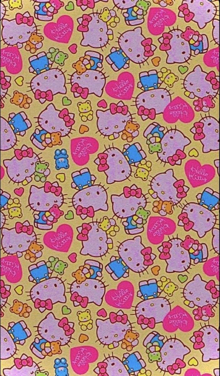 Kidcore 桌布 壁紙 — 一個快樂的重複圖案，Hello Kitty 和朋友們在金色背景上，配有粉紅色心形和彩色玩具。