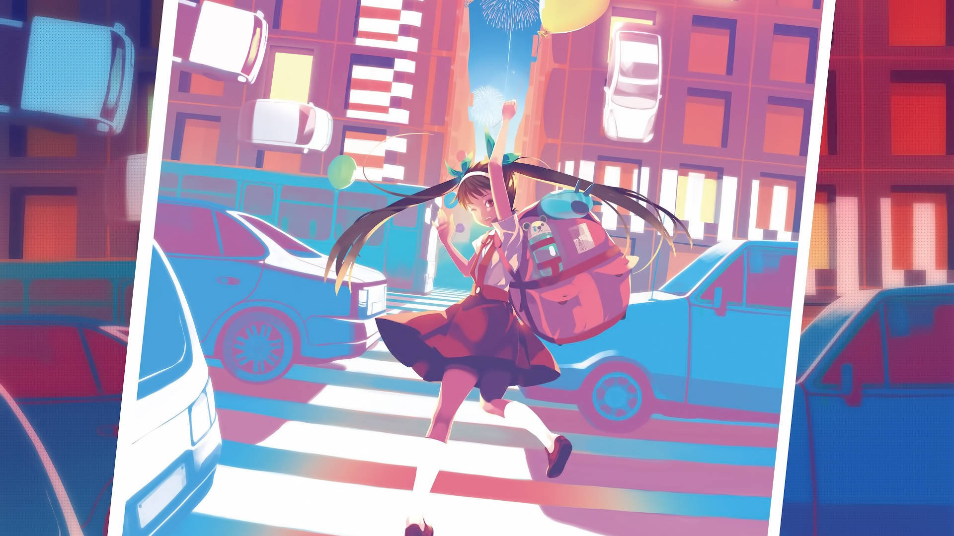 Monogatari 桌布 壁紙 — 一個快樂的雙馬尾動漫女孩在色彩繽紛的日落天空下，拿著氣球跑過充滿活力的城市街道。